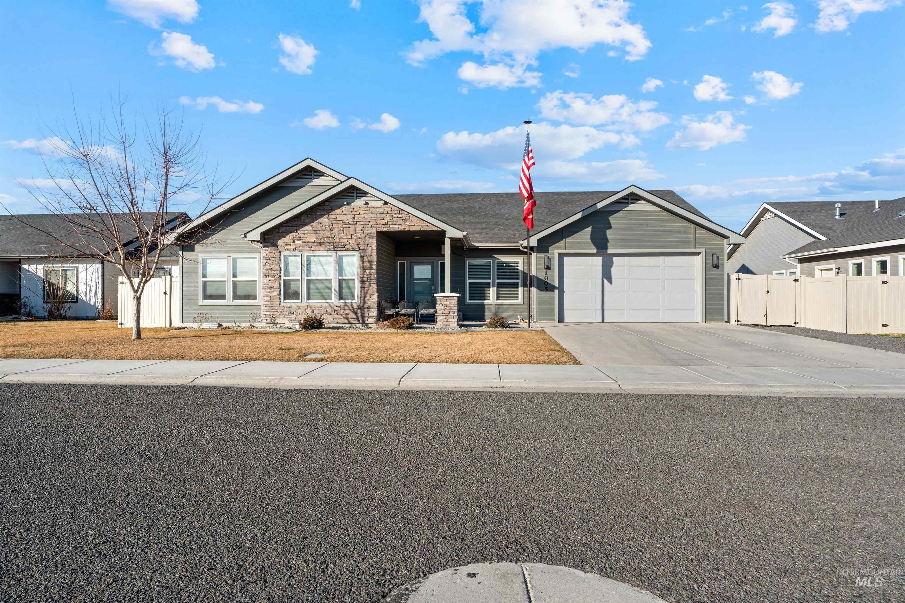 1005 Kenbrook Loop — photo