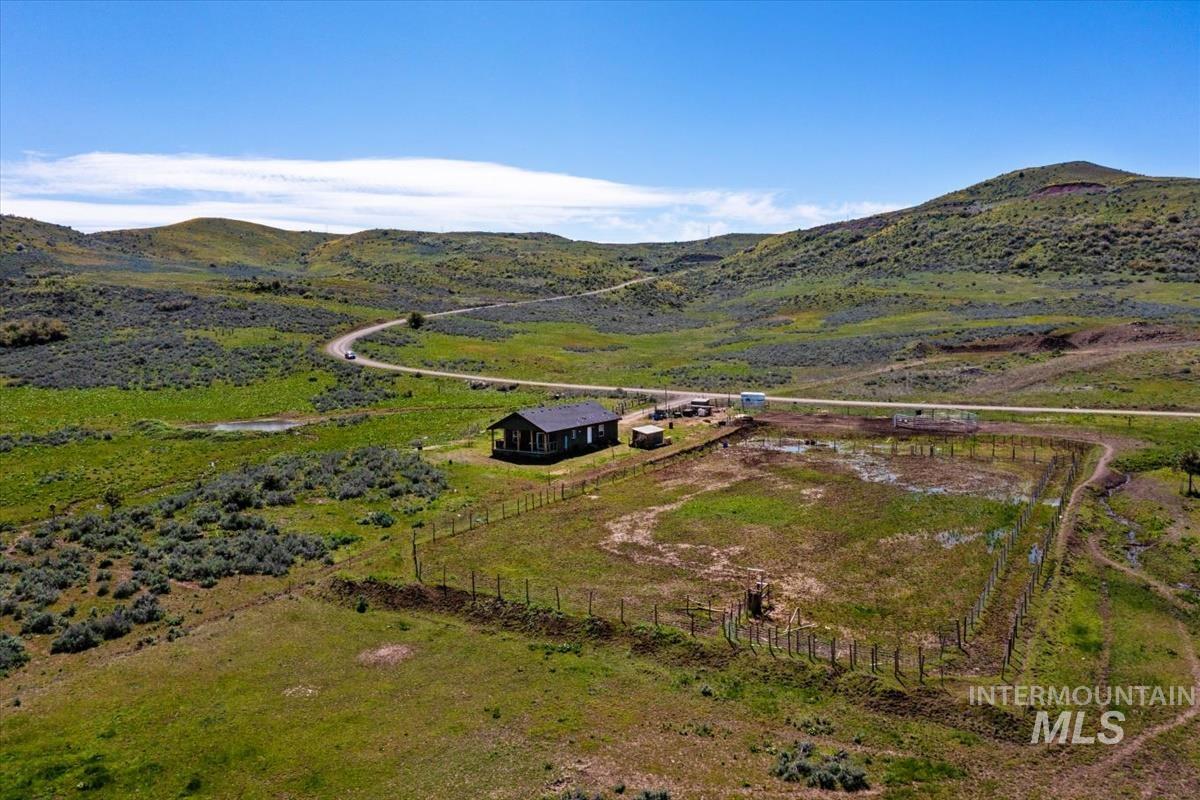 1639 Cuddy View Dr — photo