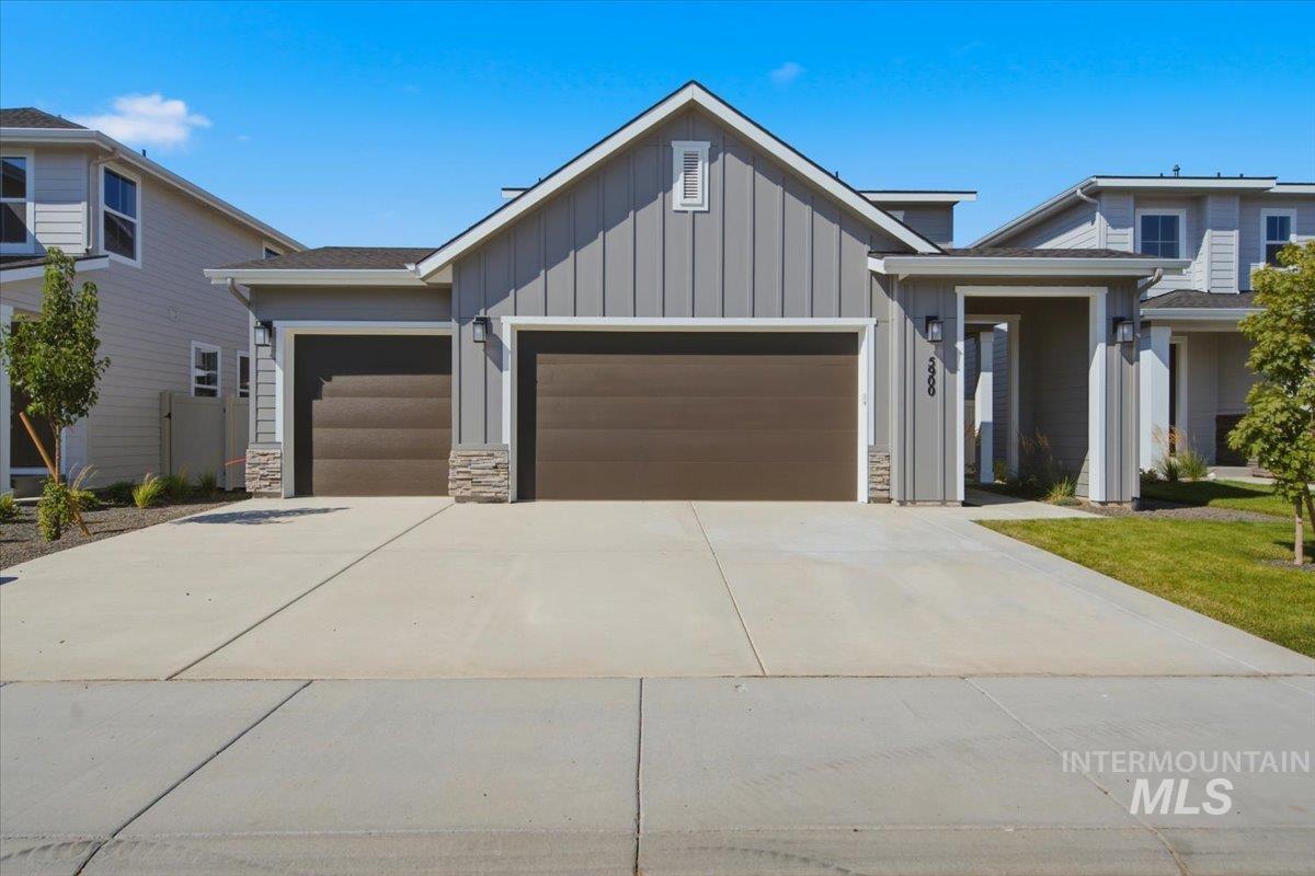5900 W Parachute Dr — photo