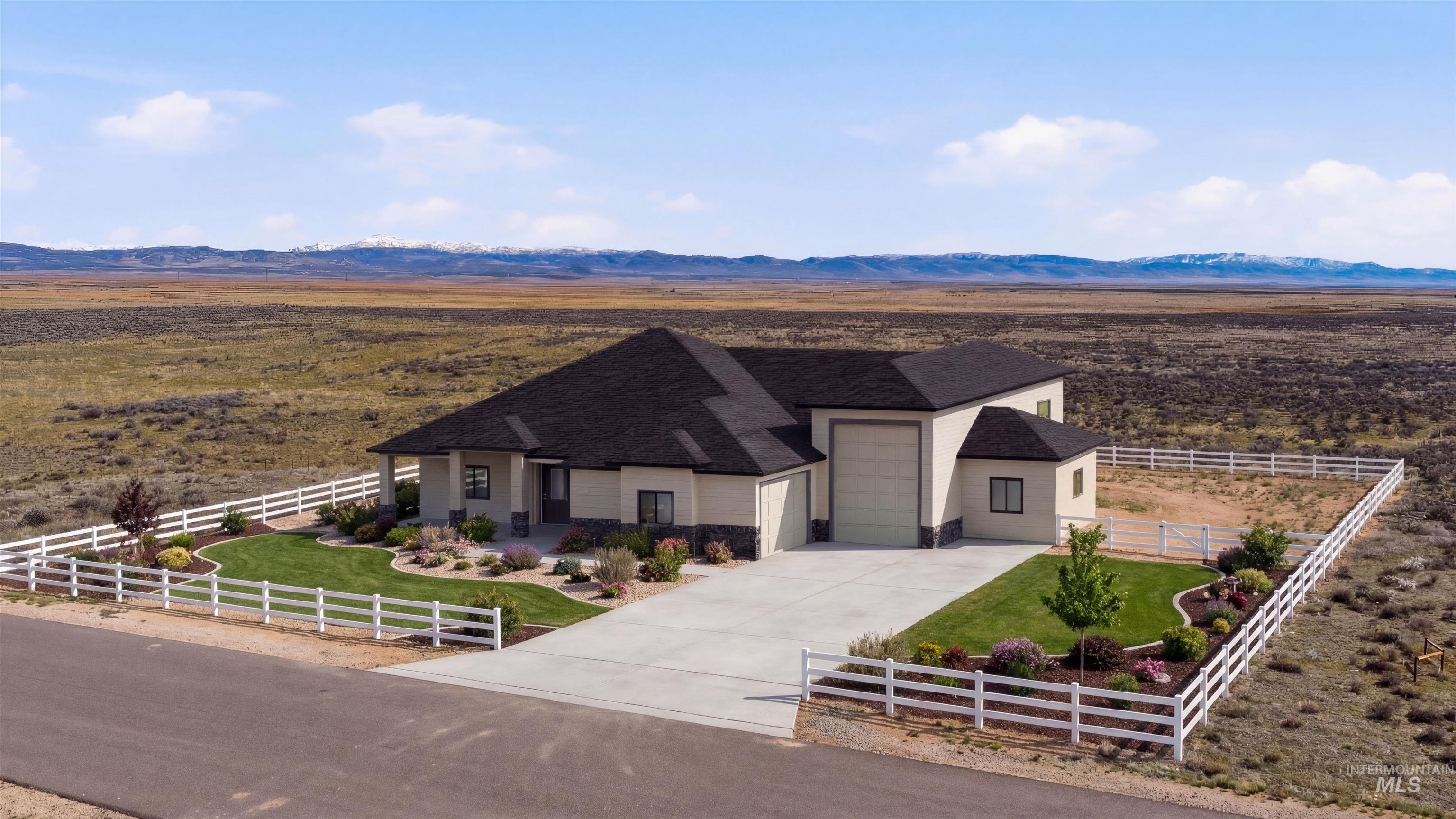 Lot 16 S Palm Way — photo