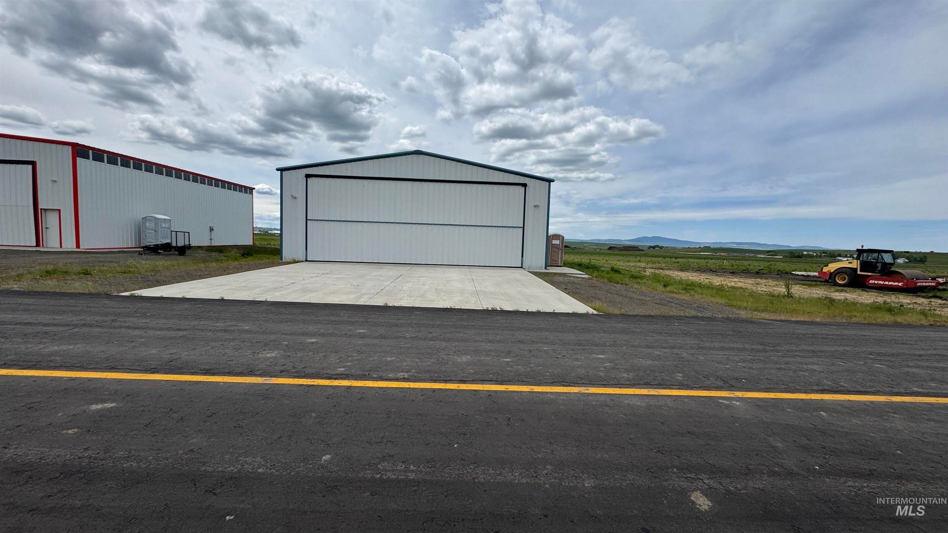 35 Airport Rd — photo