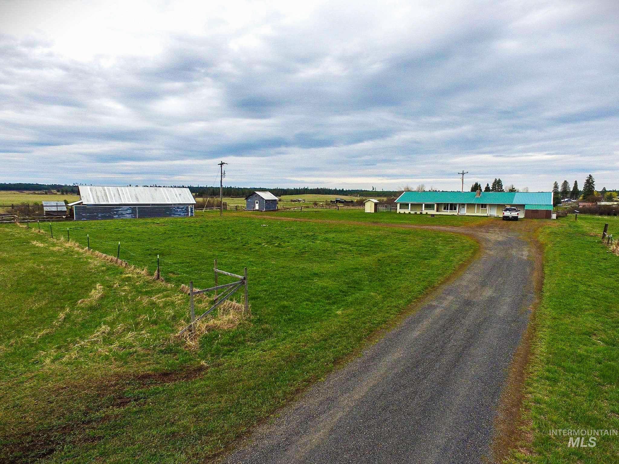272 Cemetery Road, Weippe, ID 83553