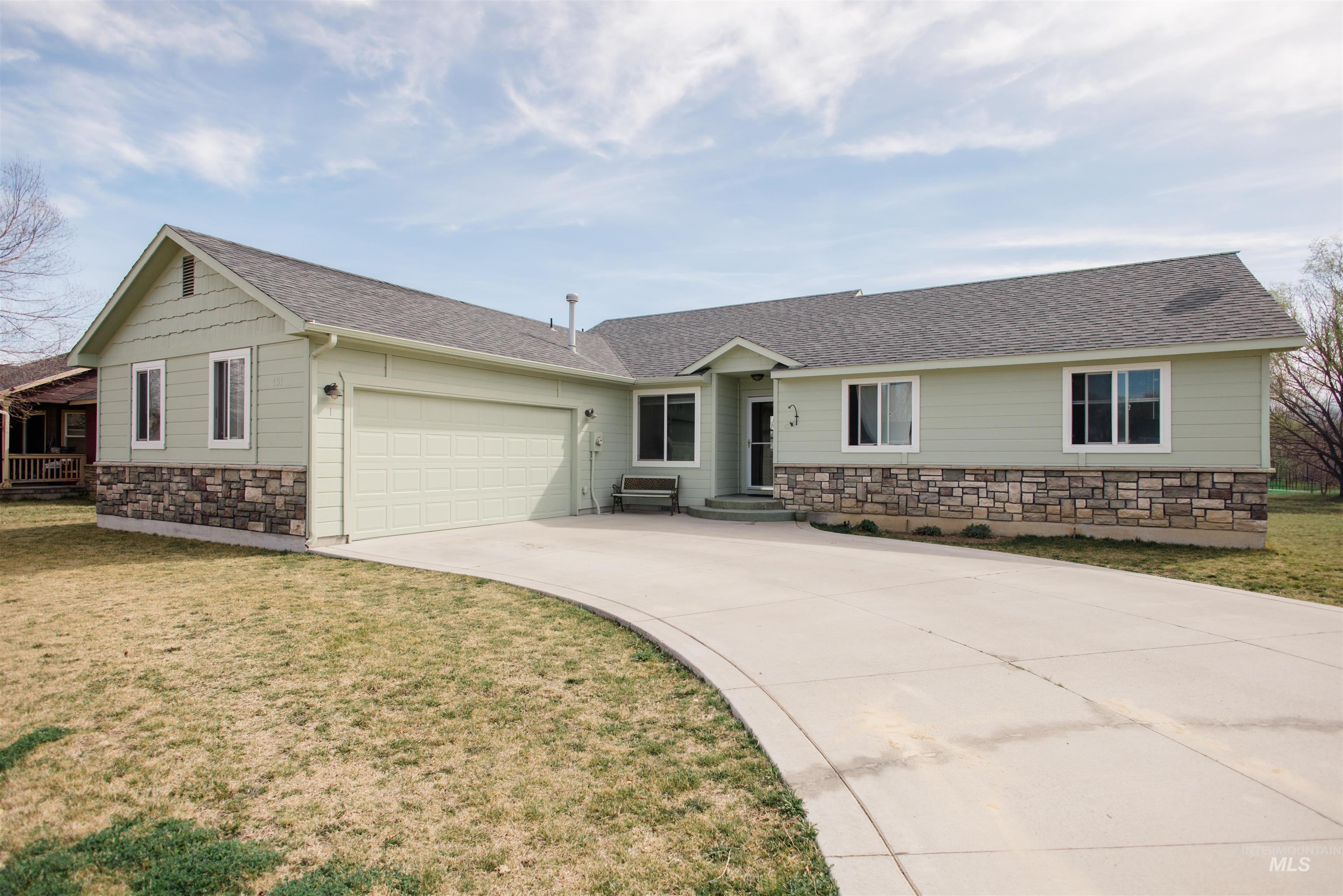 151 NE Malad Ct. — photo