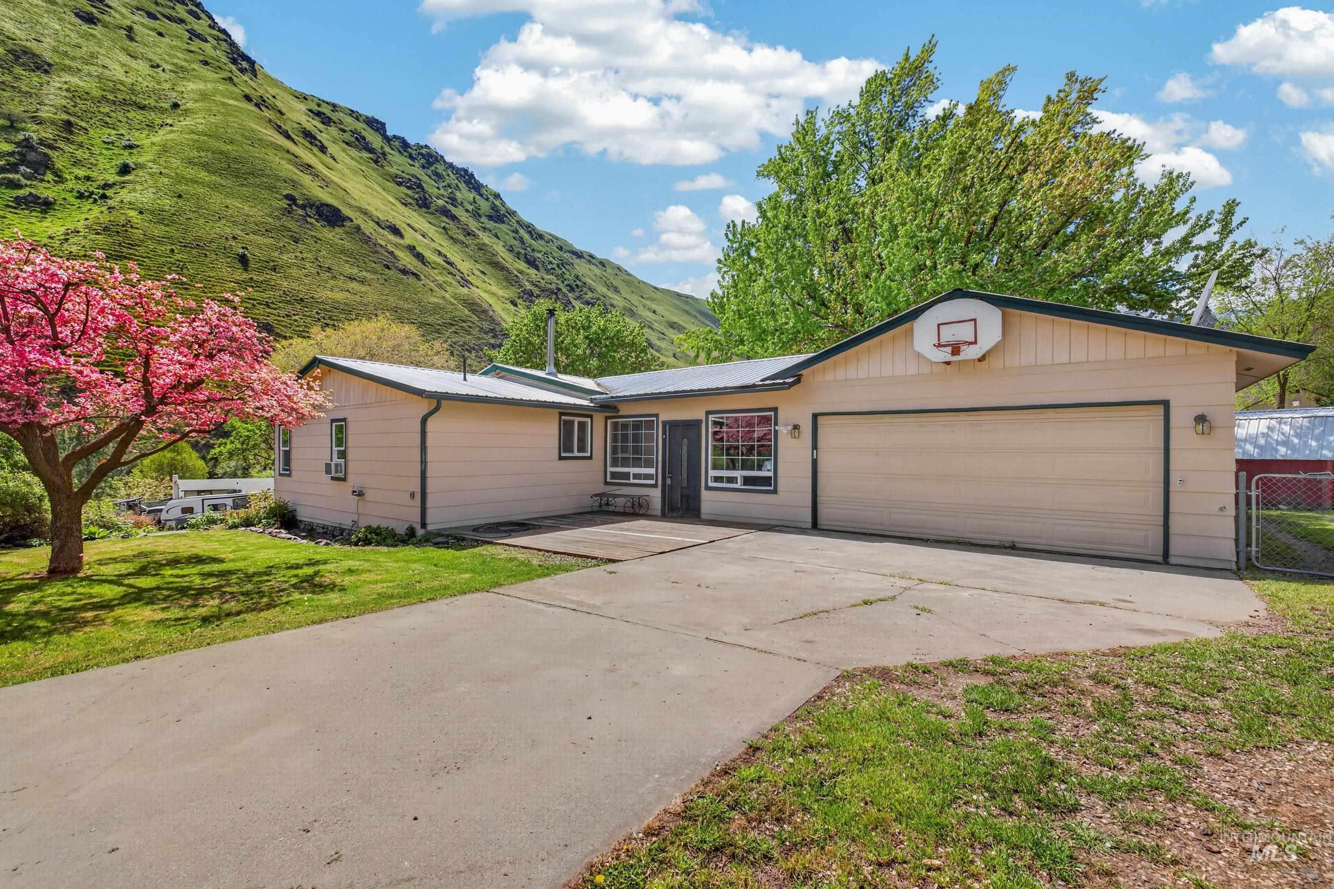 100 Park, Riggins, ID 83549
