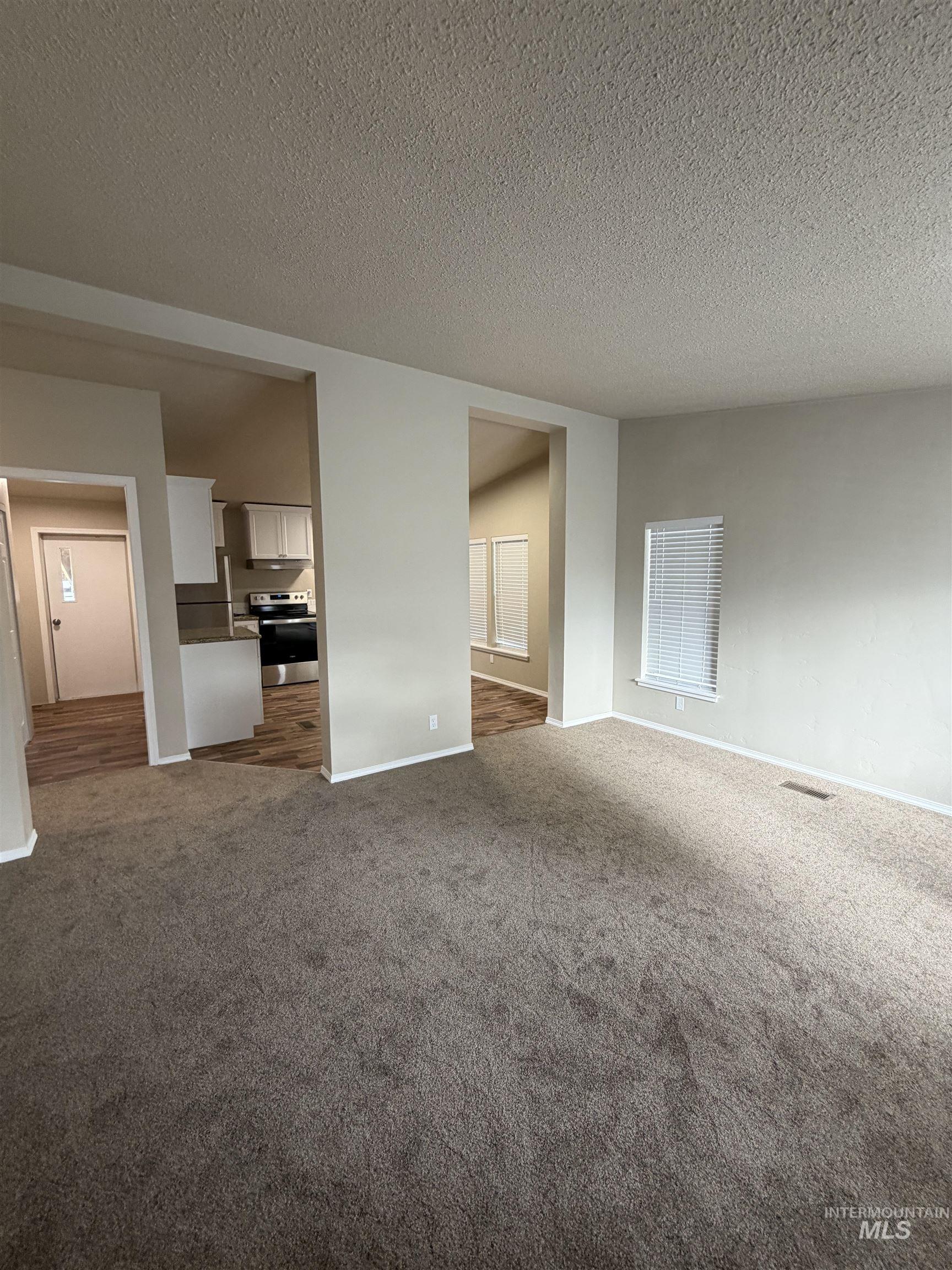 815 E Liberty, Weiser, ID 83672 — photo 3