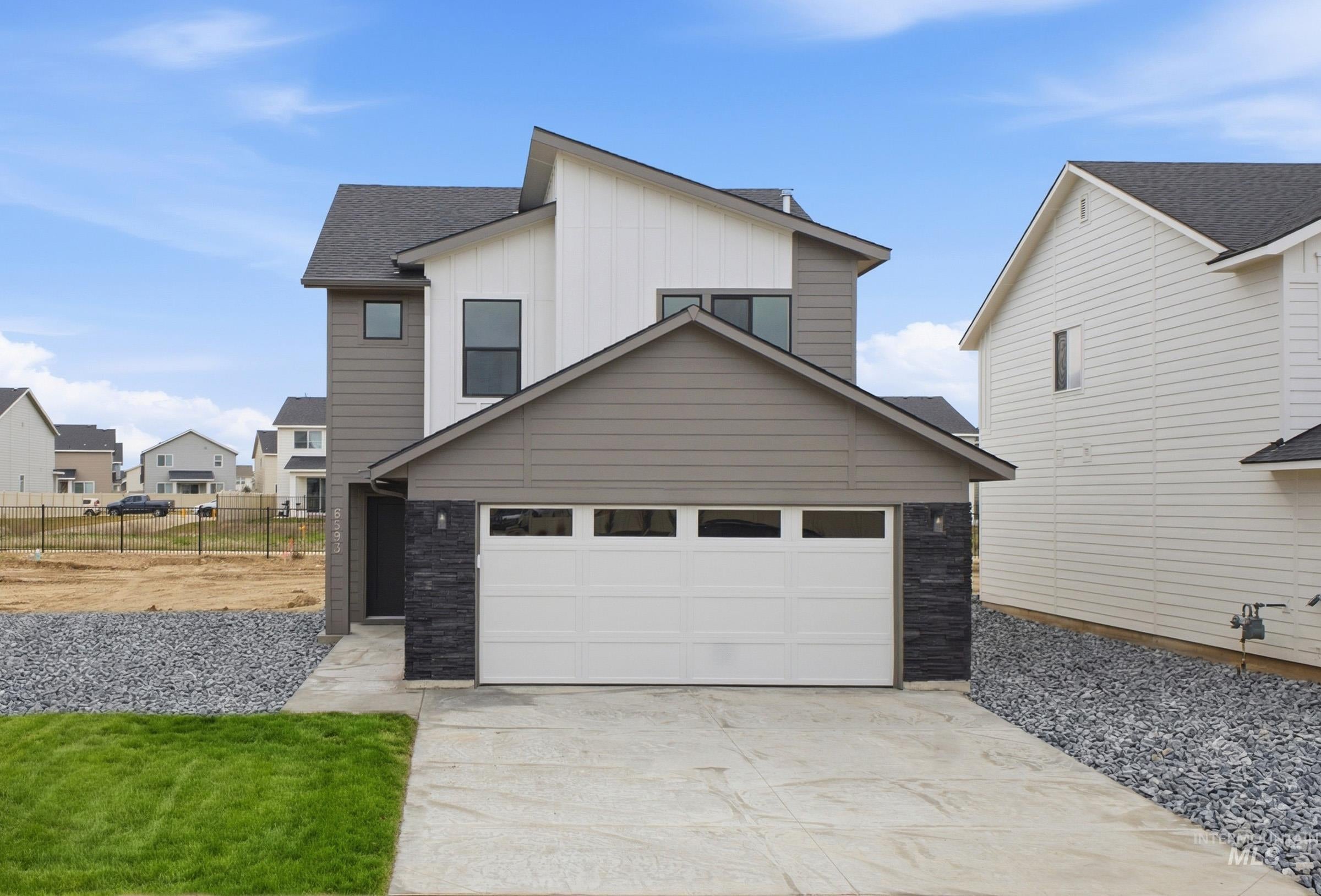 6593 W Redwood Creek Dr — photo