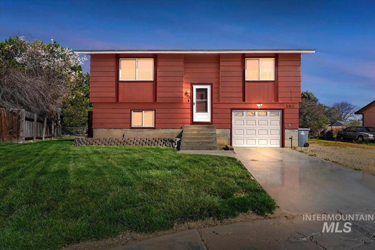 2811 Apollo Place — photo