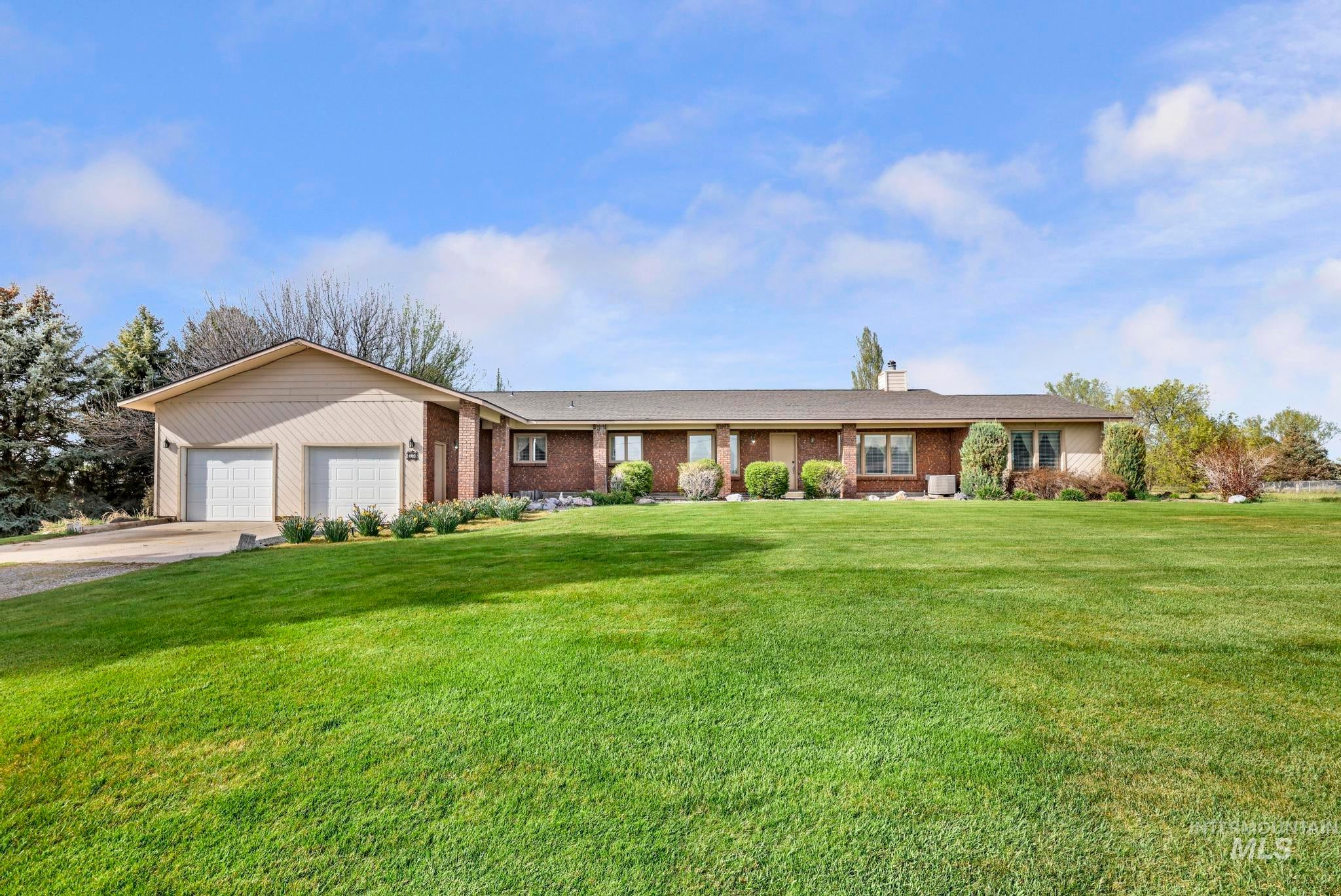 22 Horseshoe Cir — photo