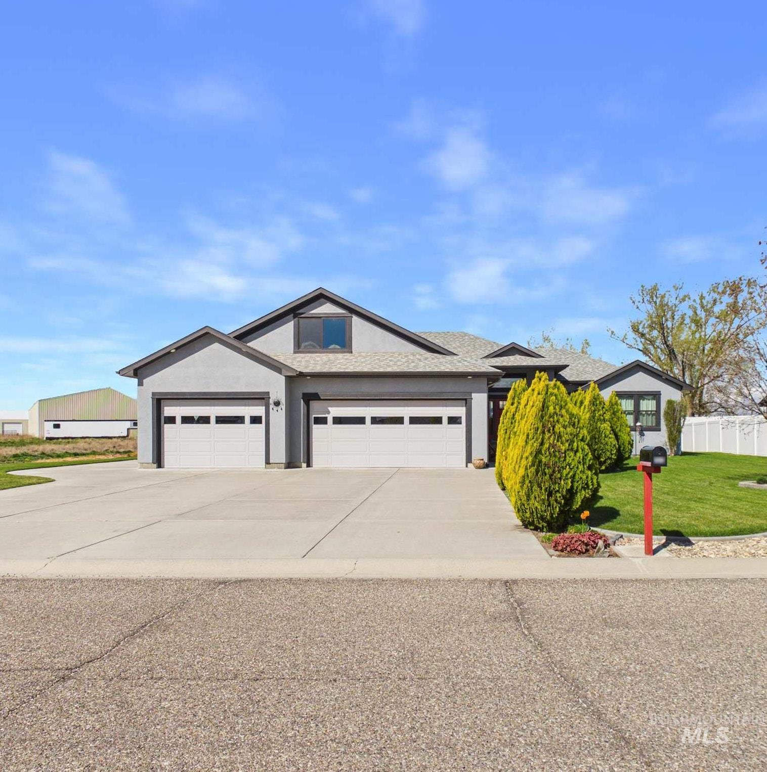 503 Heron Way — photo