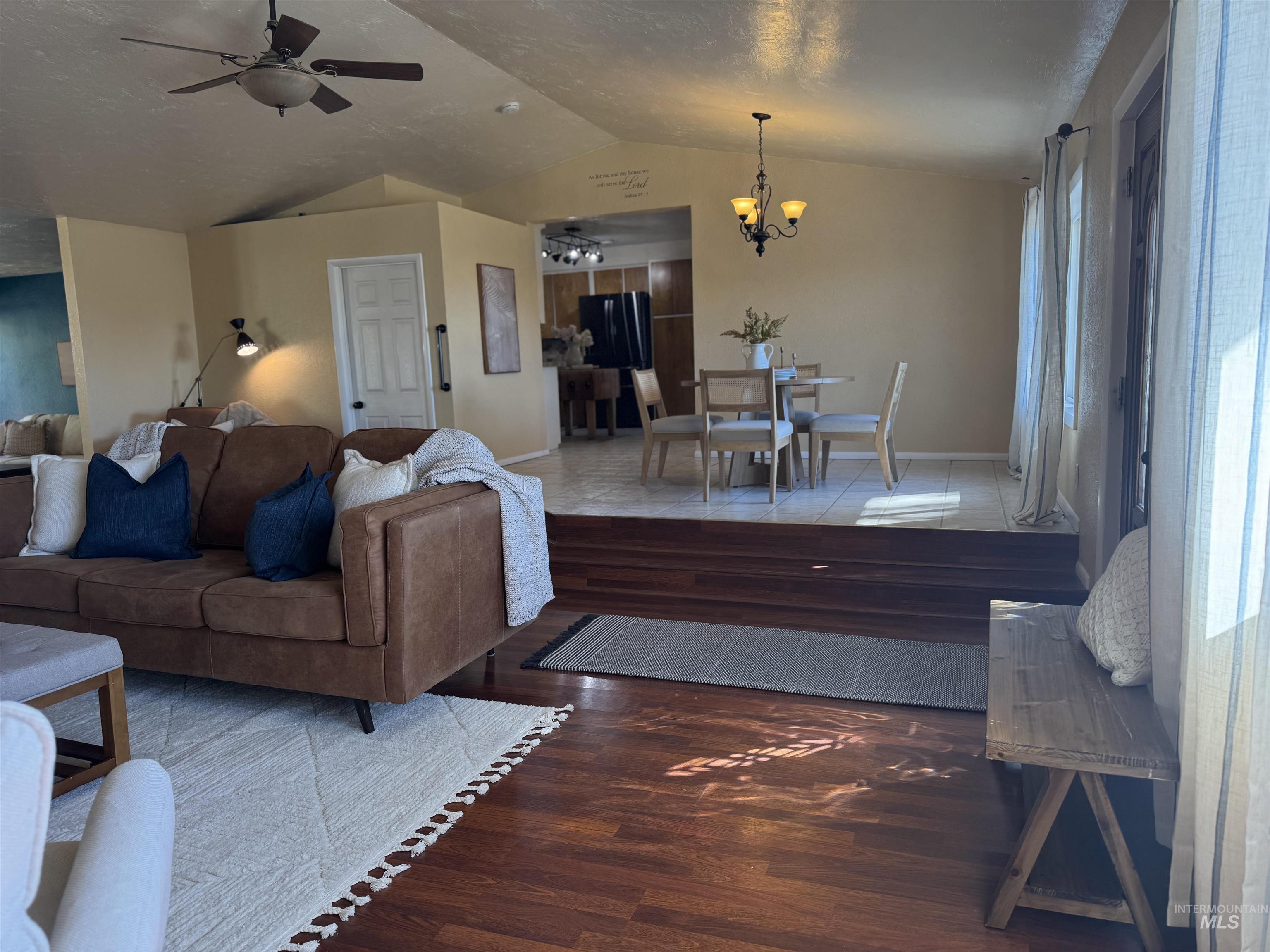 1409 S 2000 E, Gooding, ID 83330 — photo 2