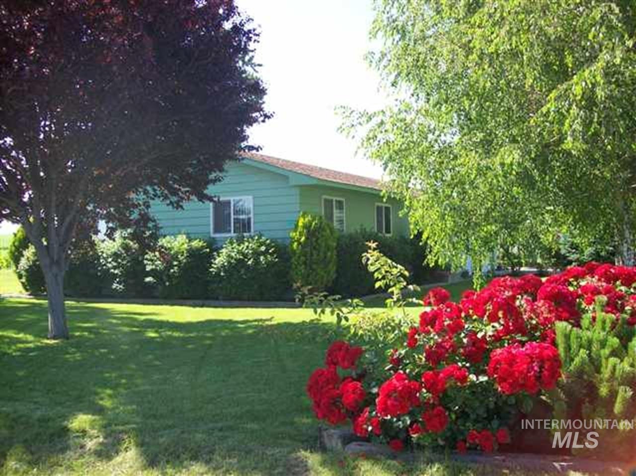 721 Mendiola Rd — photo