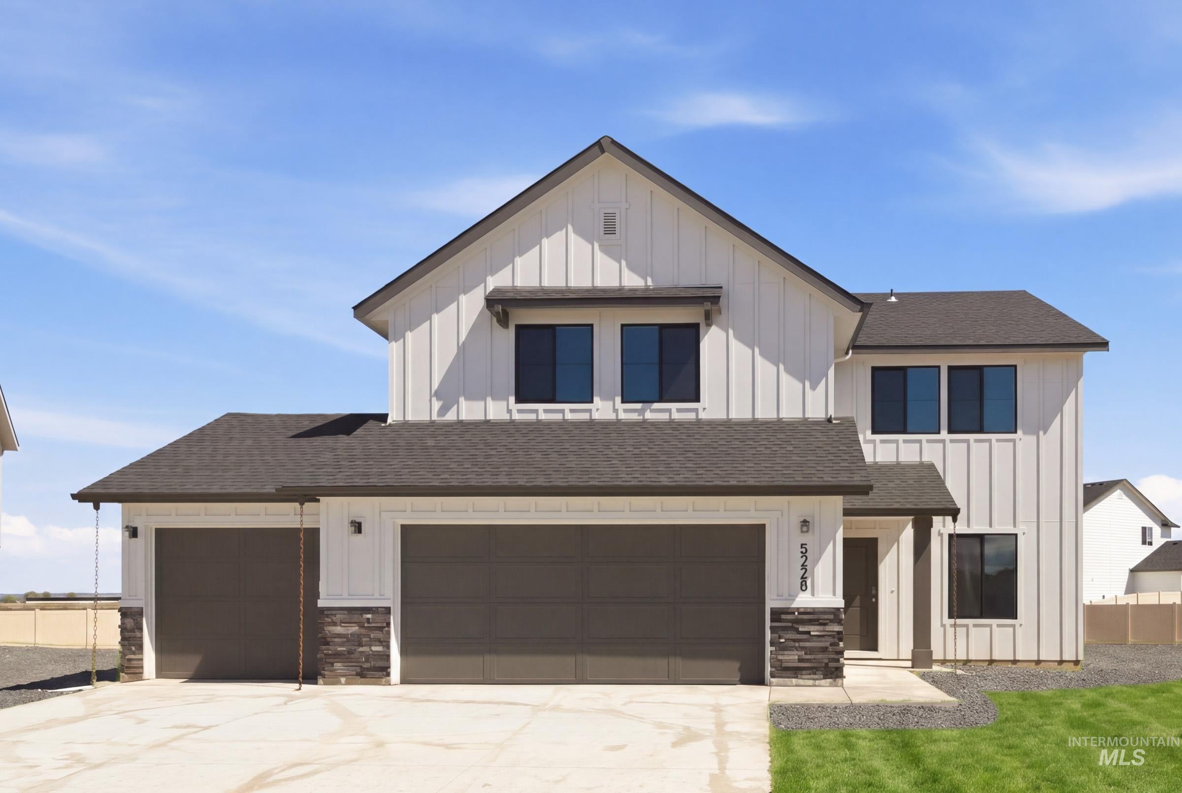 5228 E Phelps Lake Dr — photo