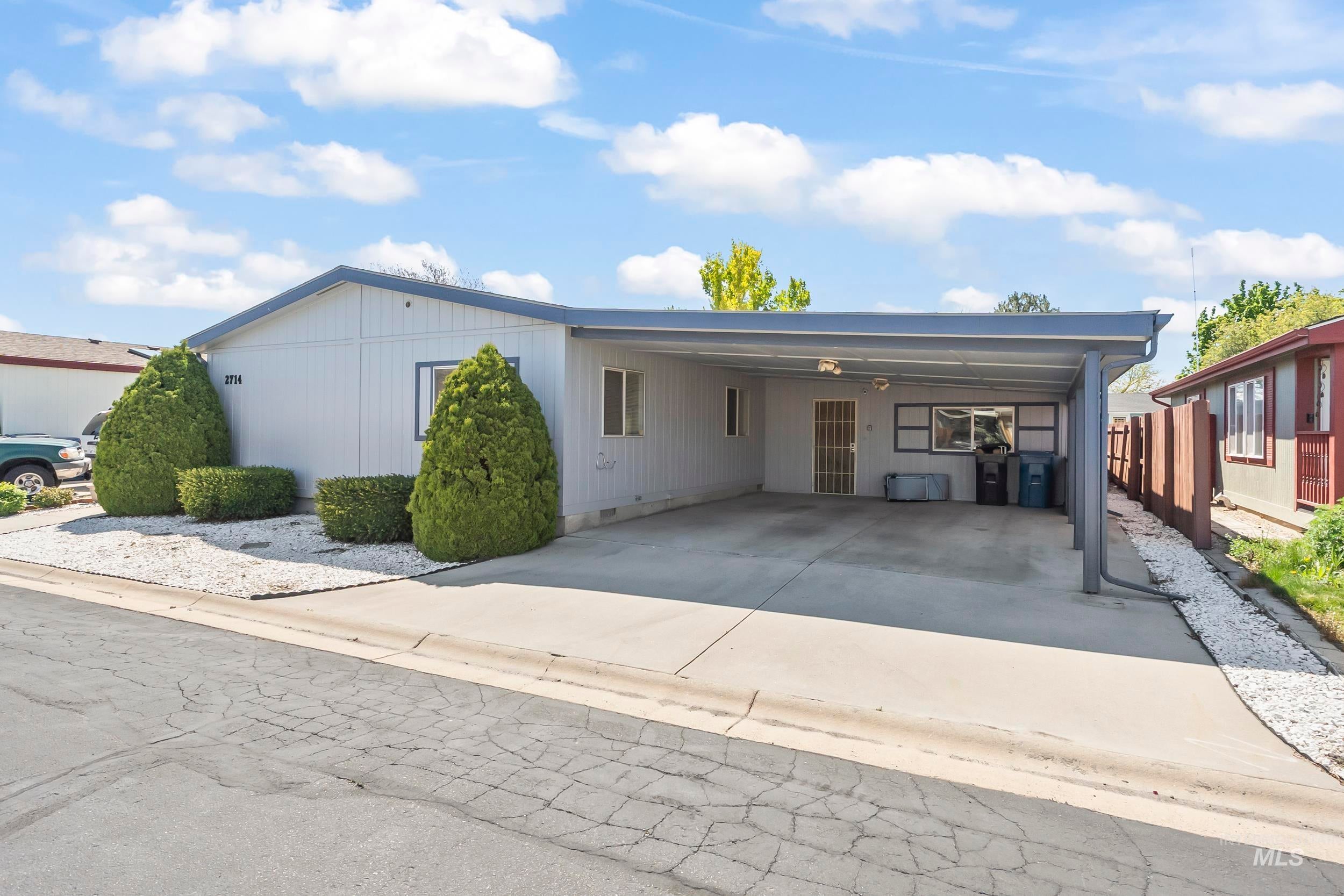 2714 Gold Harbor Dr — photo