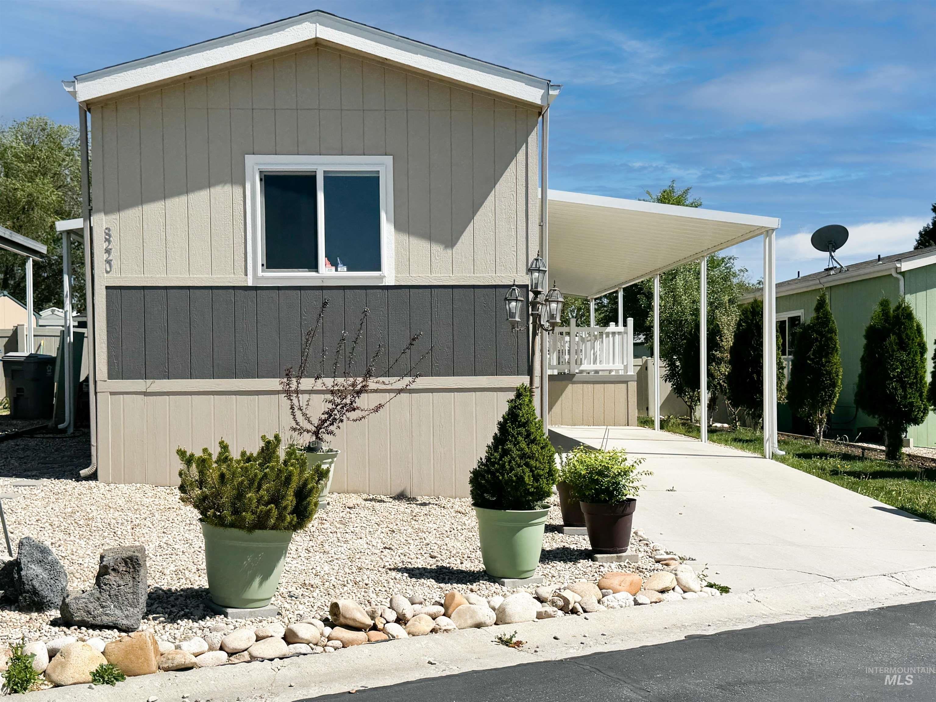 8220 S Blue Rim Lane — photo