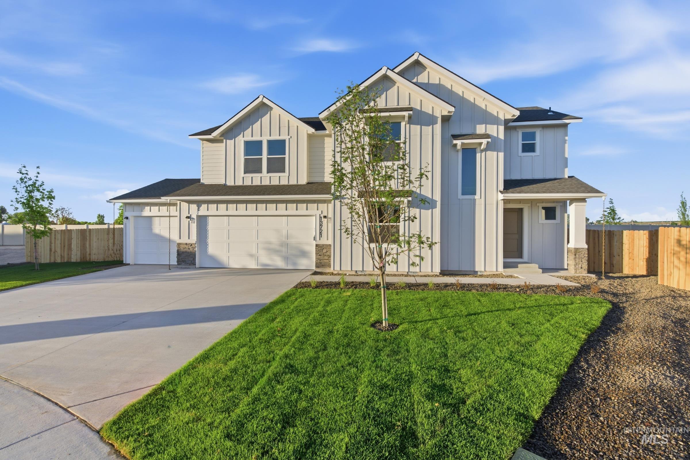 13721 Redway Ct — photo