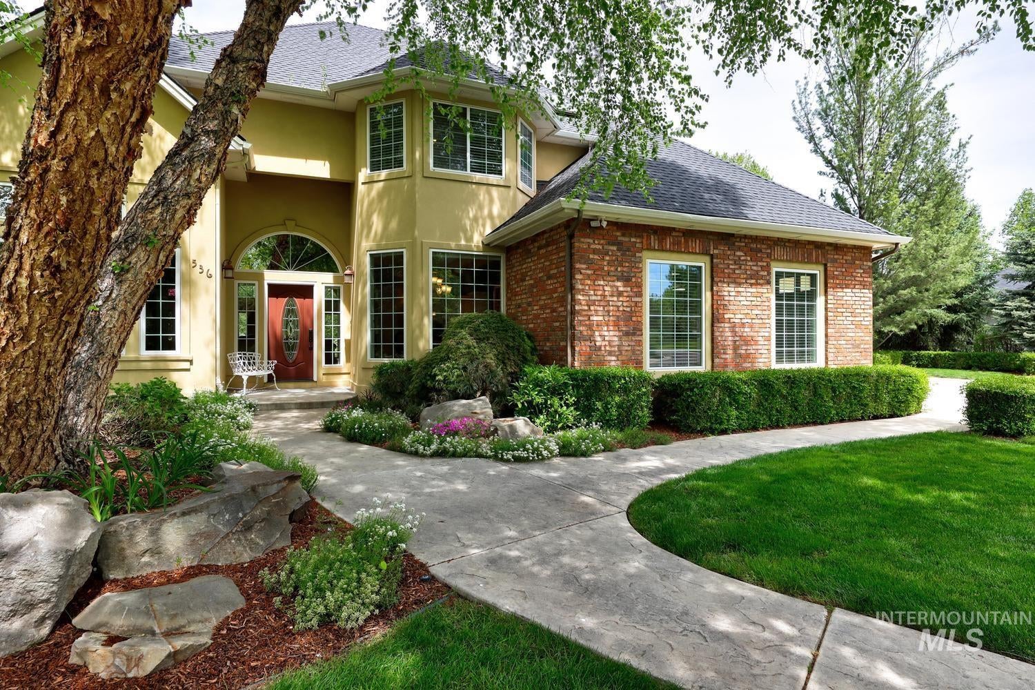 536 W Bogus View Dr — photo