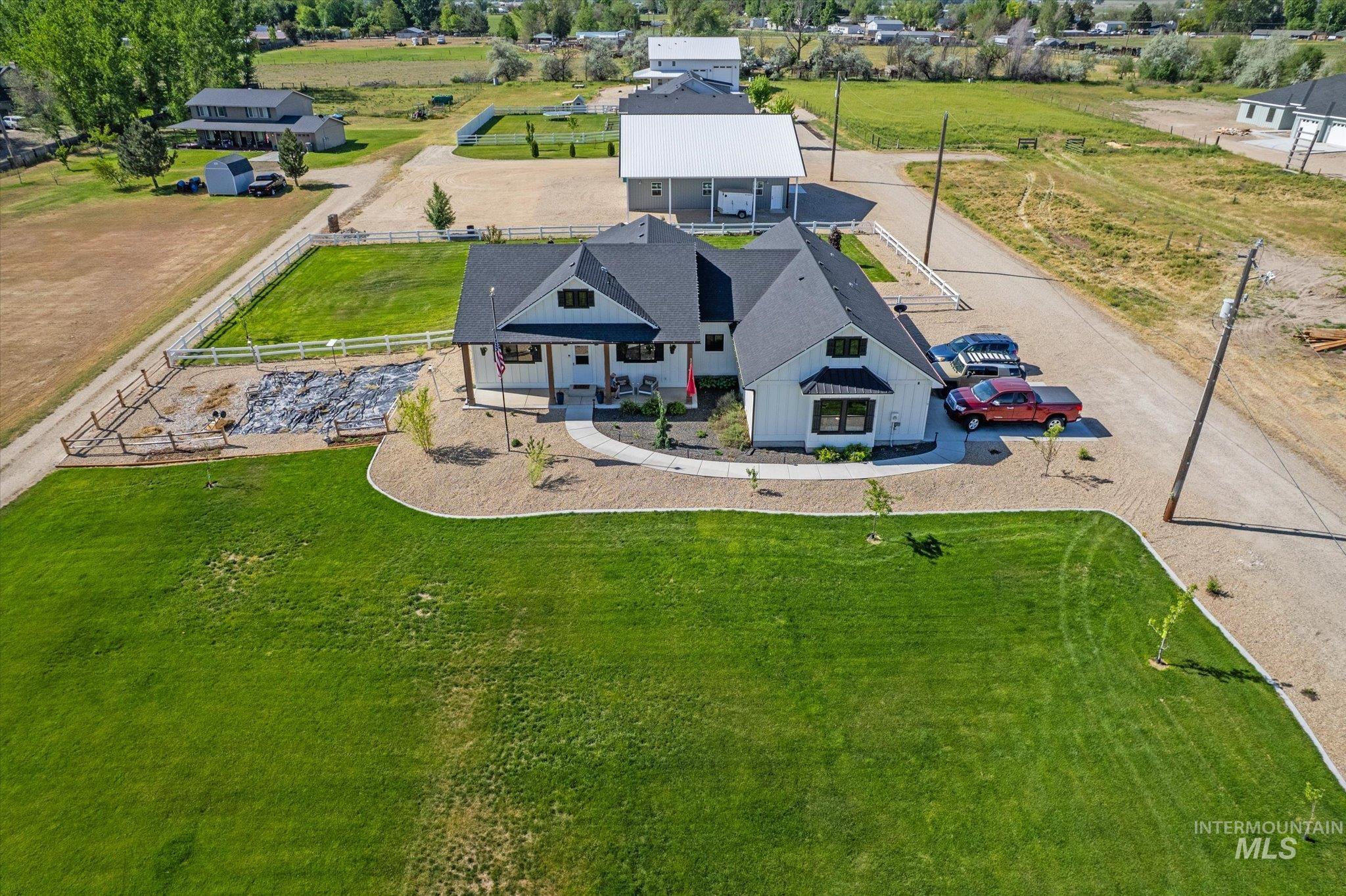 17220 Colbey Lane — photo