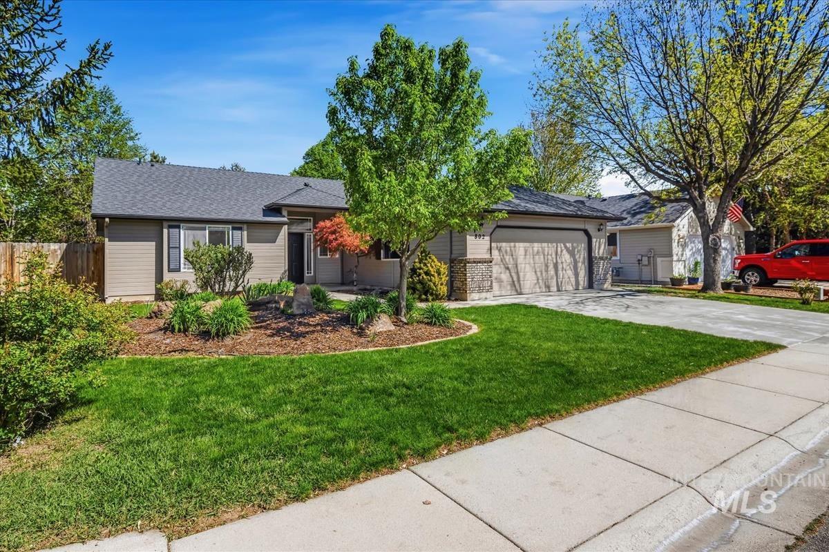 802 N Echohawk Way, Eagle, ID 83616 — photo 2