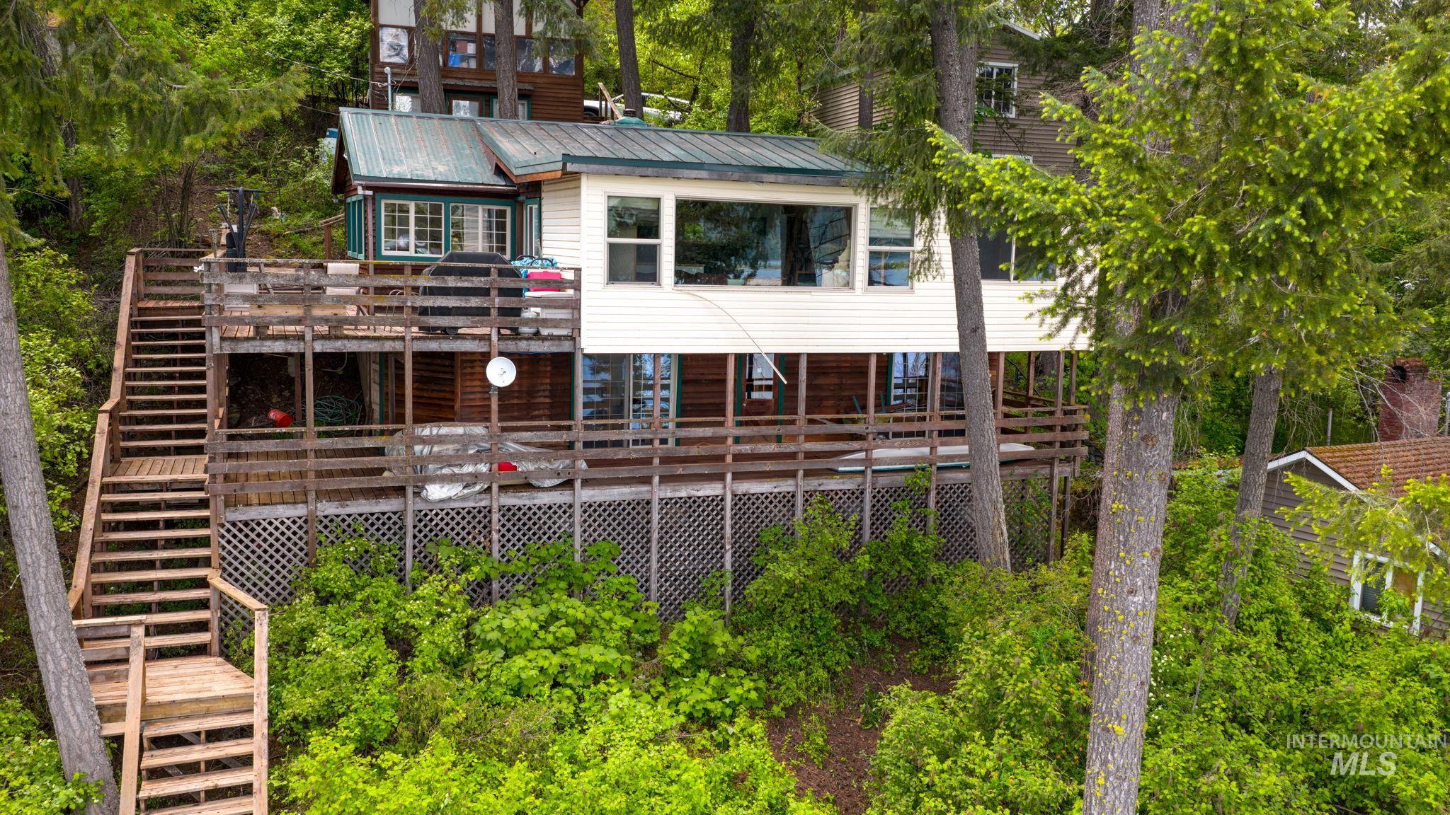 448 Rocky Point Loop Road, Plummer, ID 83851