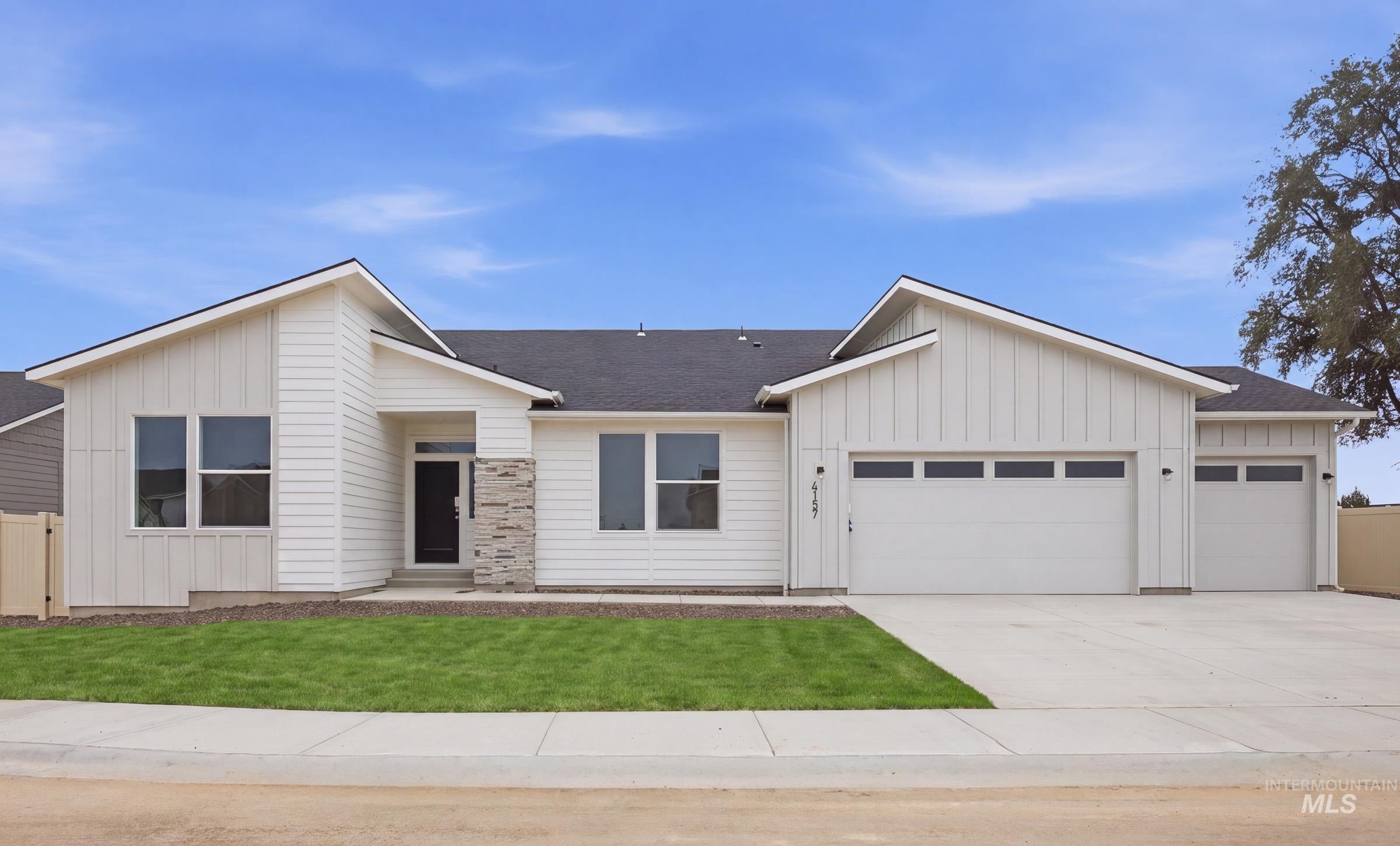 4157 E Rincon Dr — photo
