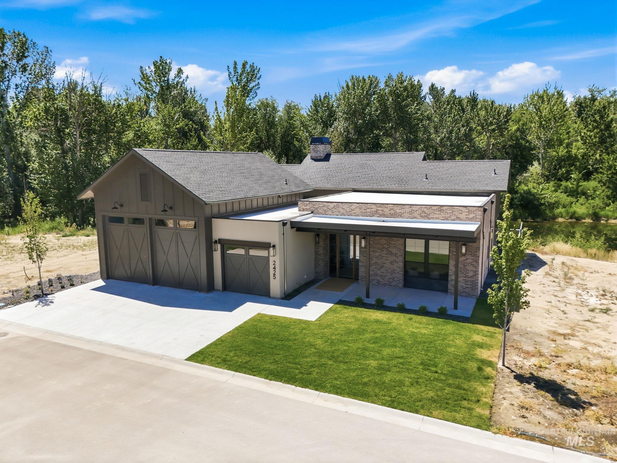 2425 W Rustic Forge — photo