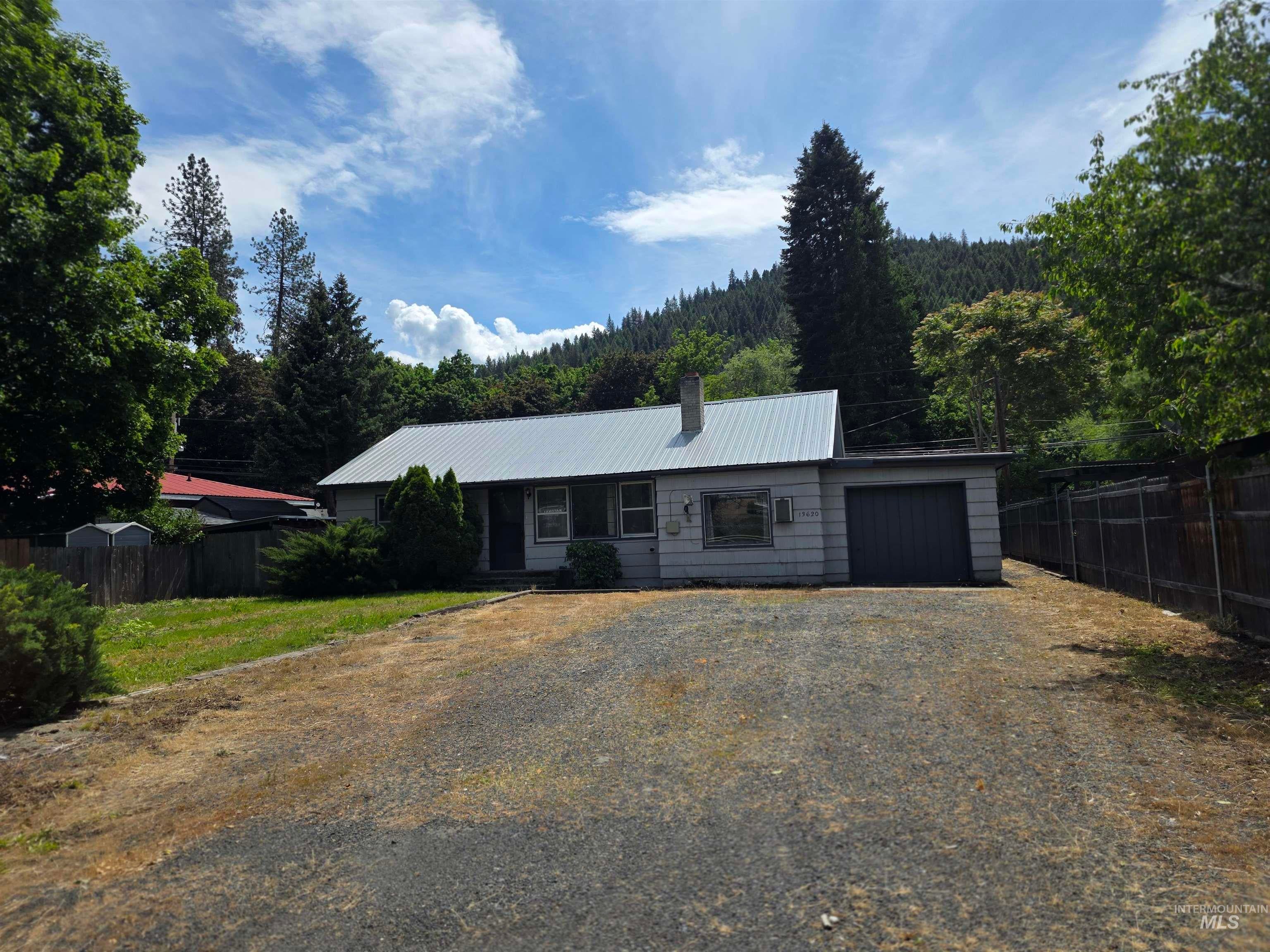 13620 Hwy 12 — photo