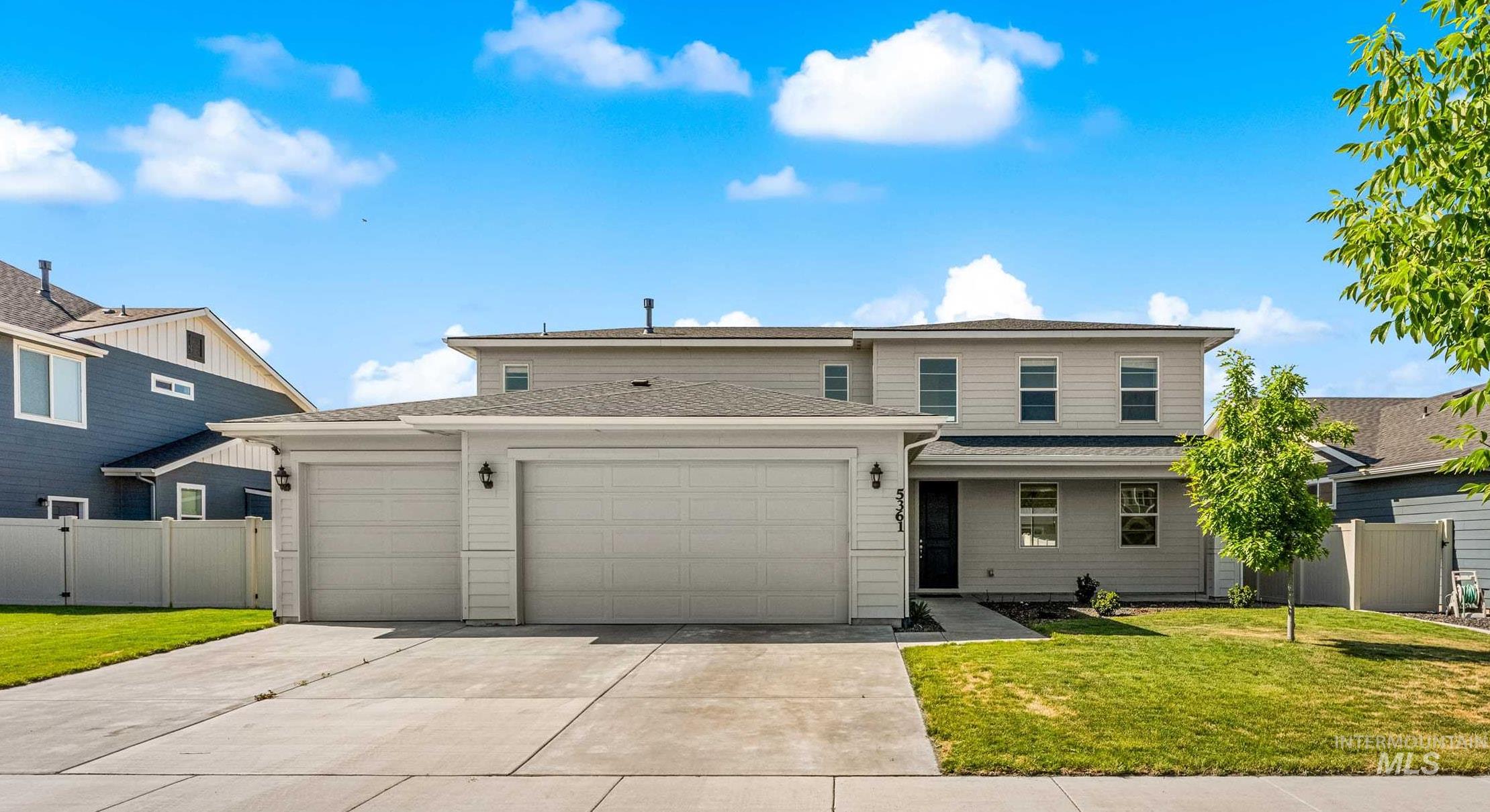5361 W Avilla Dr. — photo