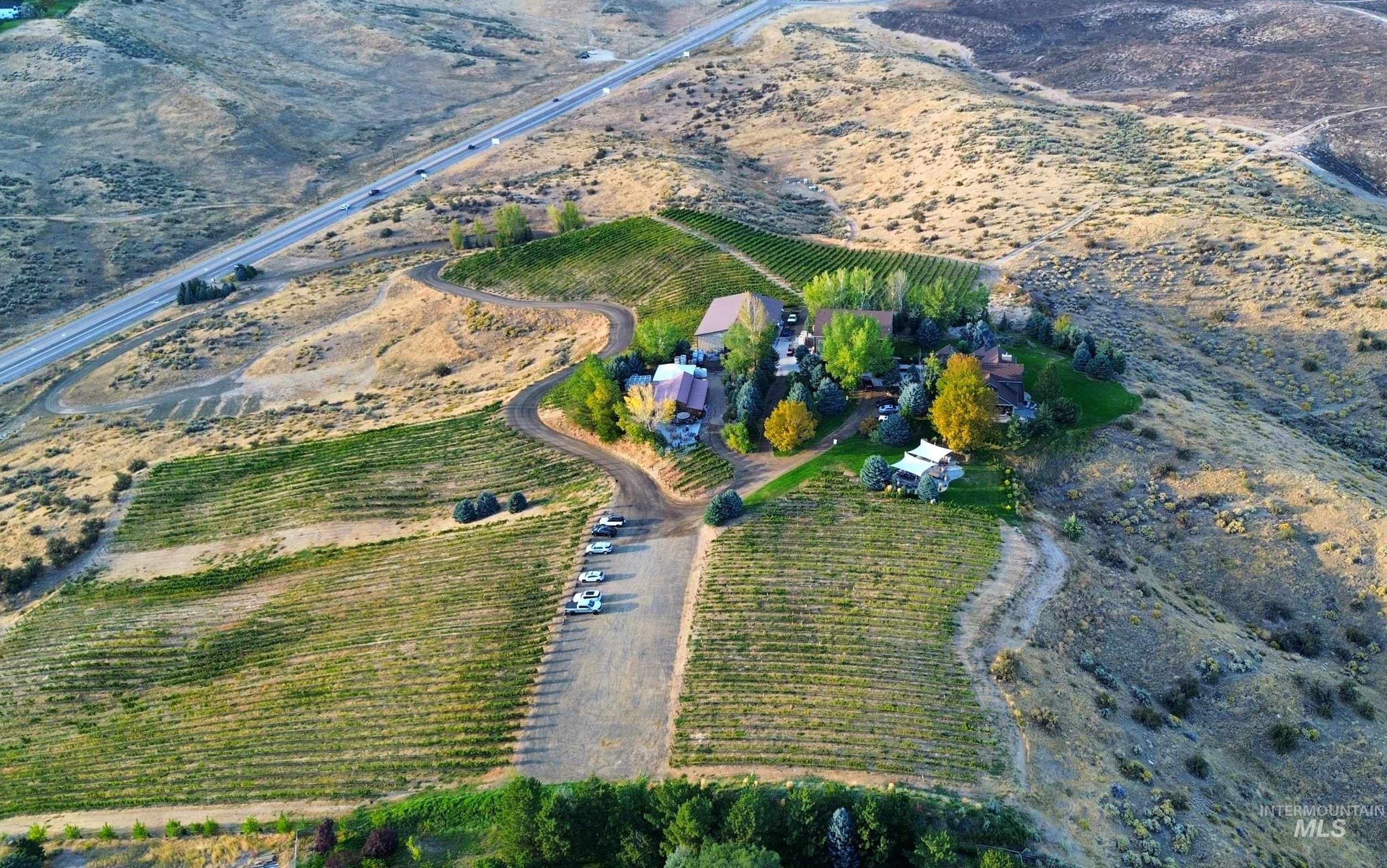5446 N Highway 16 — photo