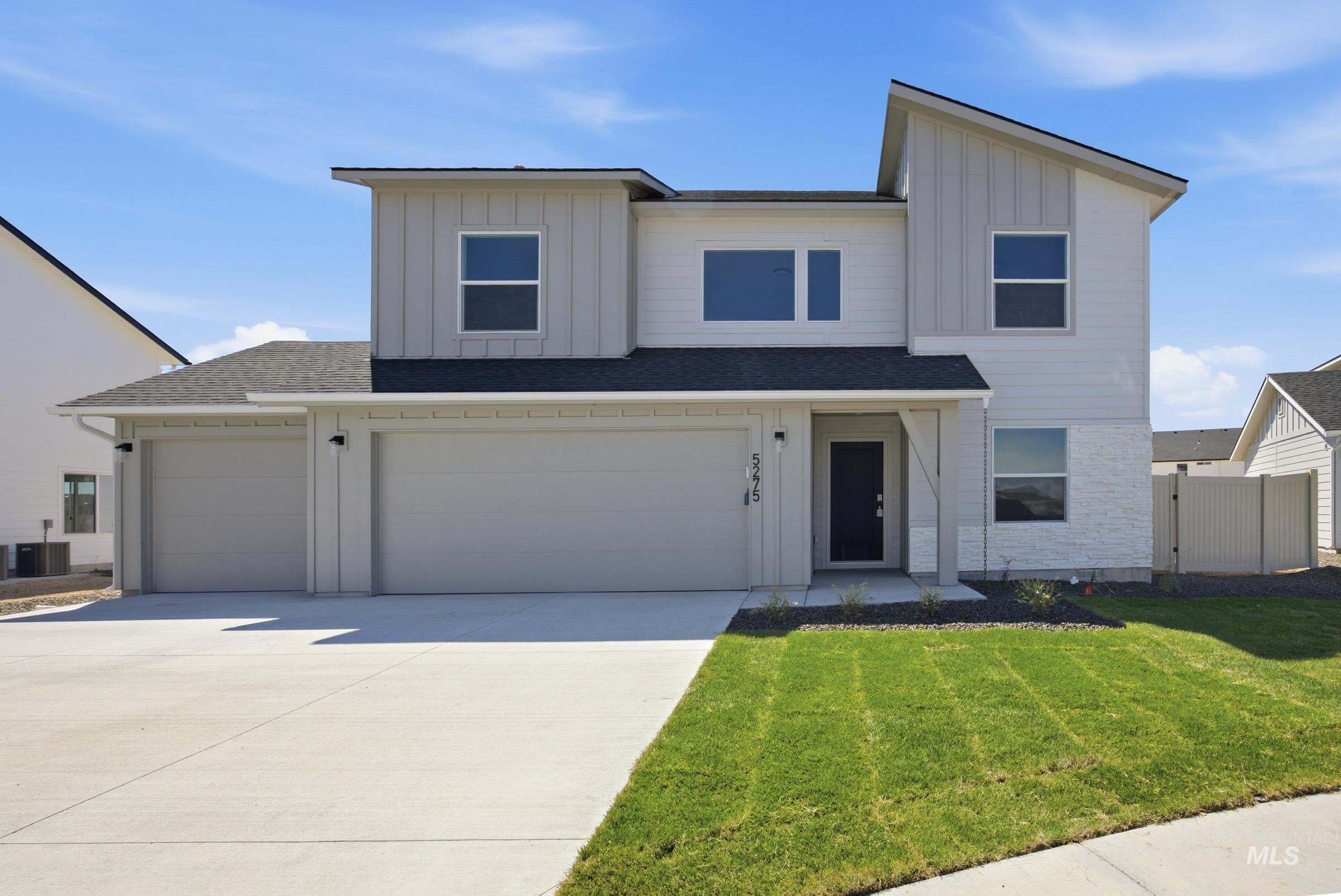 5275 E Phelps Lake Dr — photo