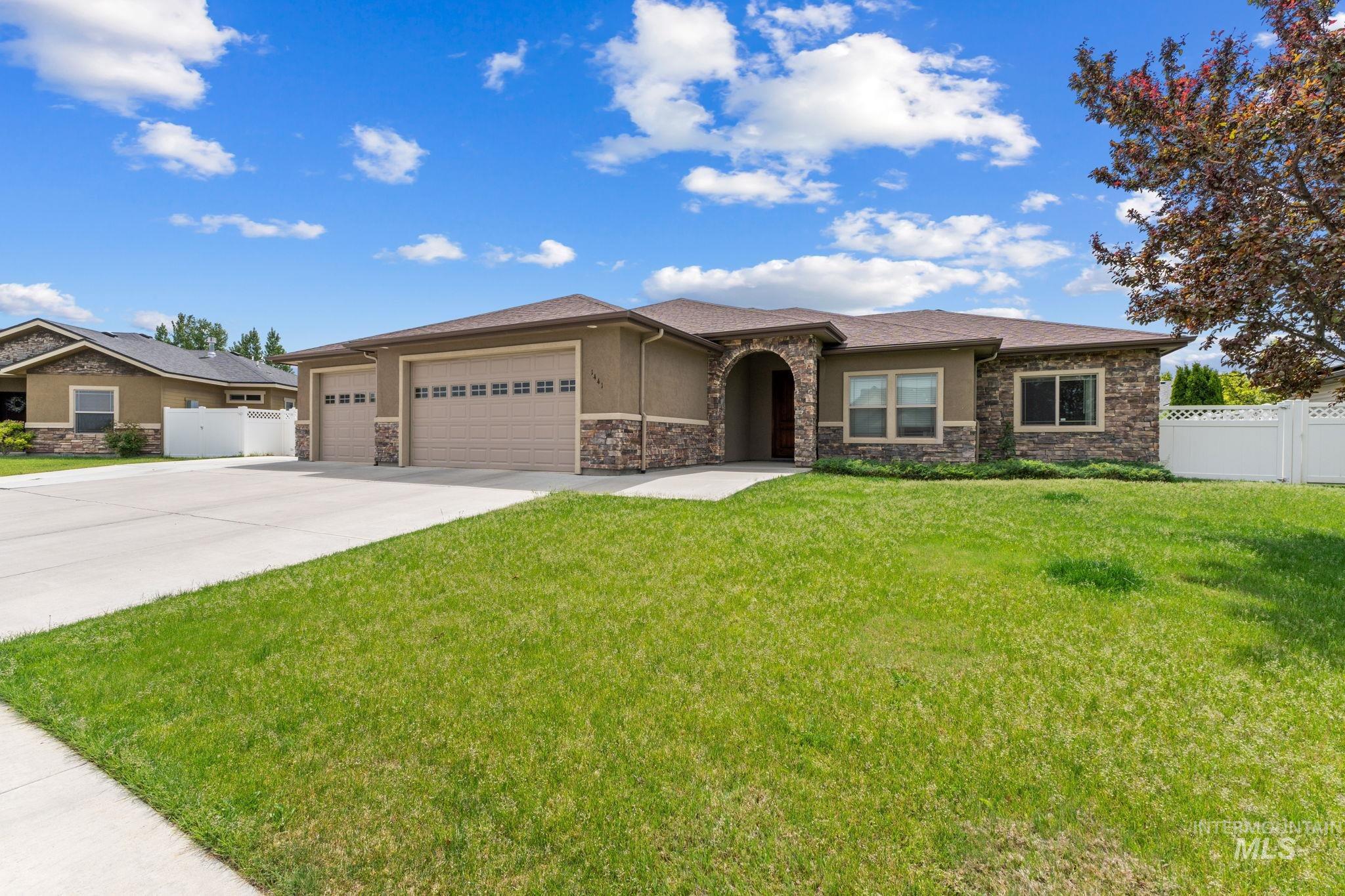 1441 Dixon Trail — photo