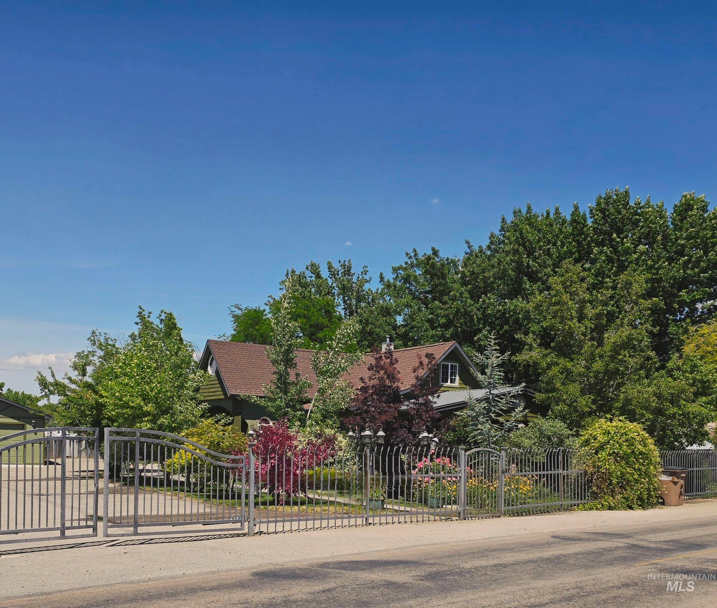 1334 Cascade Rd. — photo