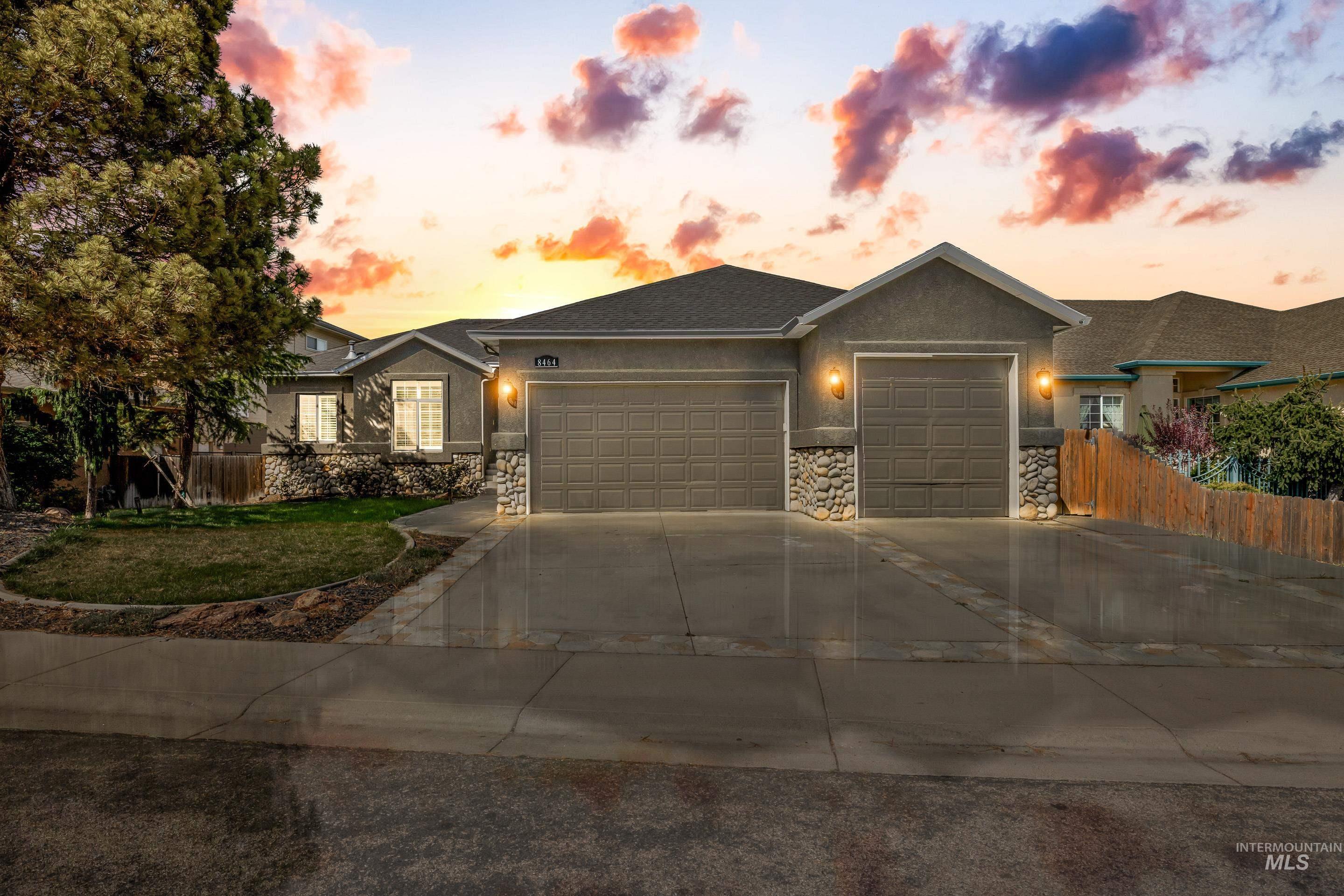 8464 W Thunder Mountain Dr — photo