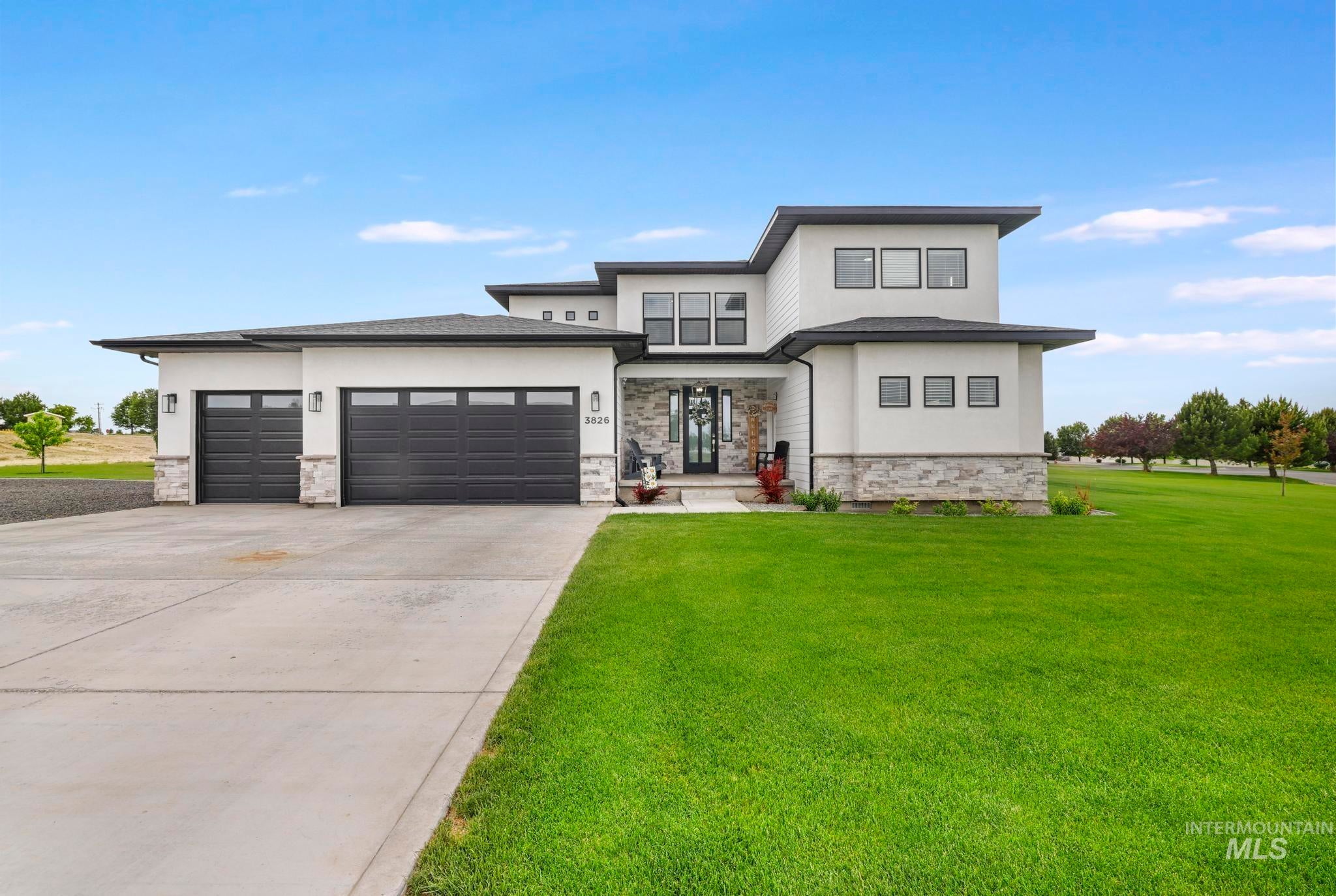 3826 Susan Cir — photo
