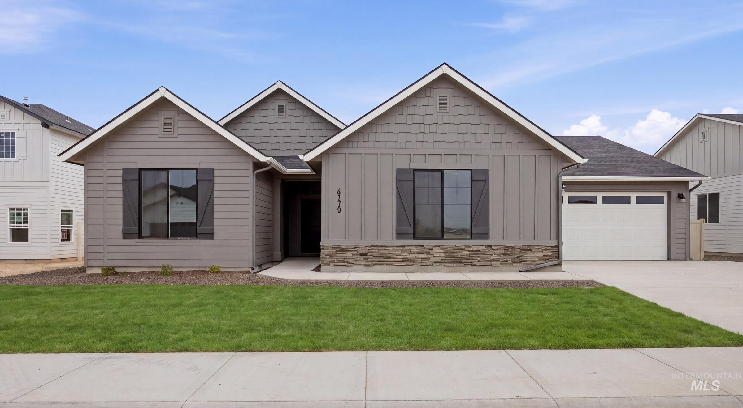 4179 E Rincon Dr — photo