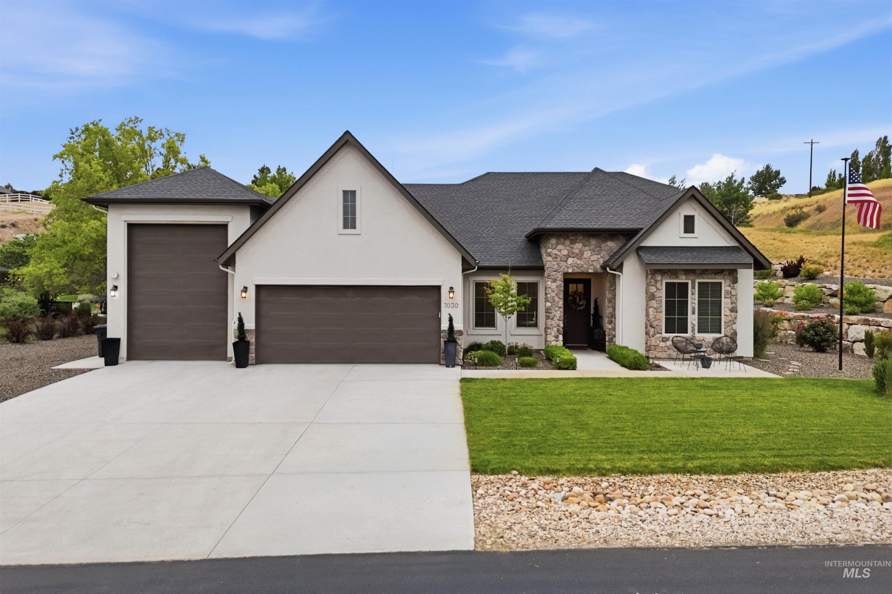 7030 Southern Vista Ct — photo