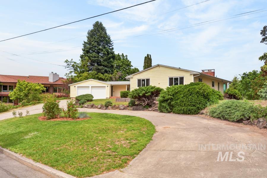 612 Ridge Road, Moscow, ID 83843