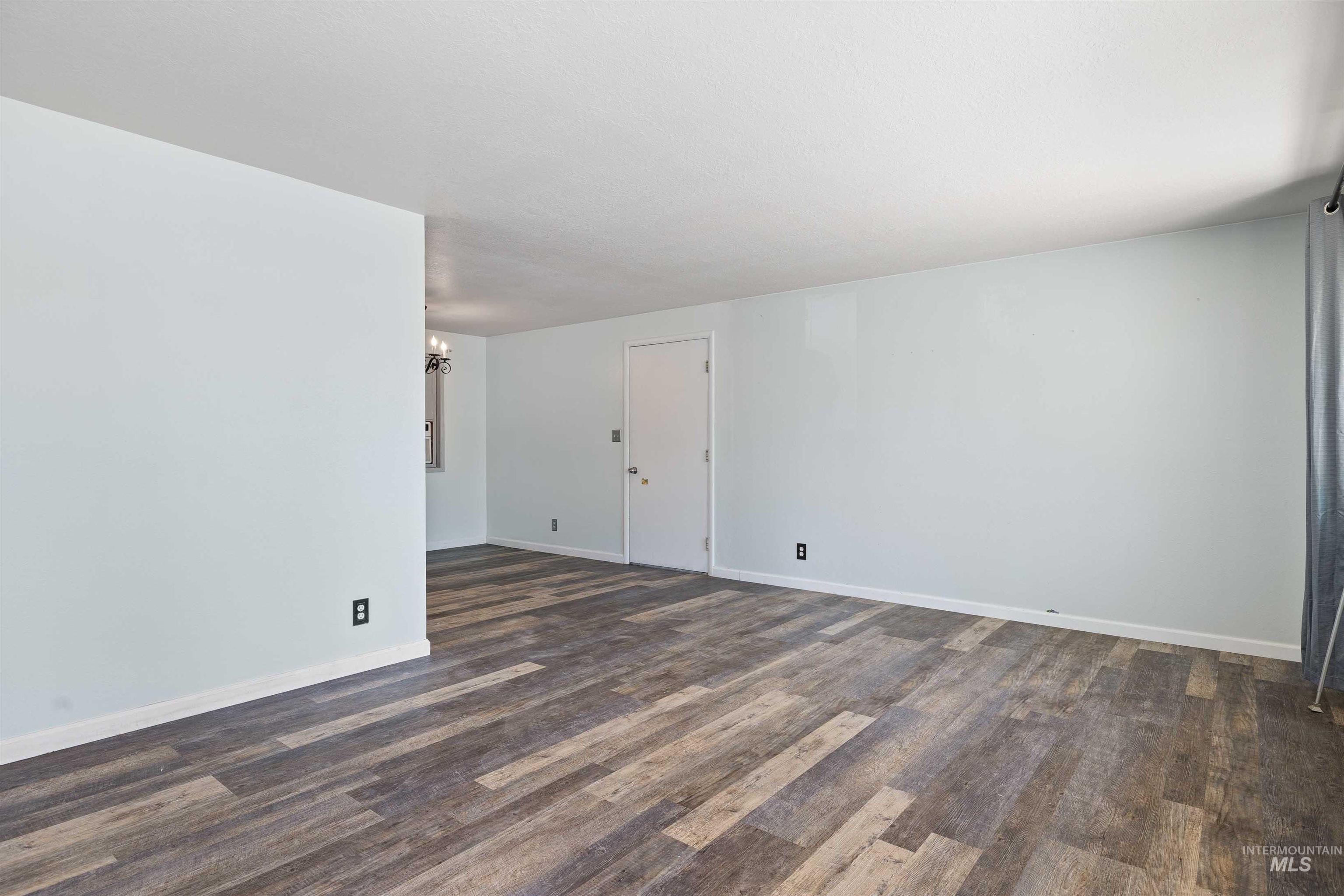 718 18th Ave E, Jerome, ID 83338 — photo 3
