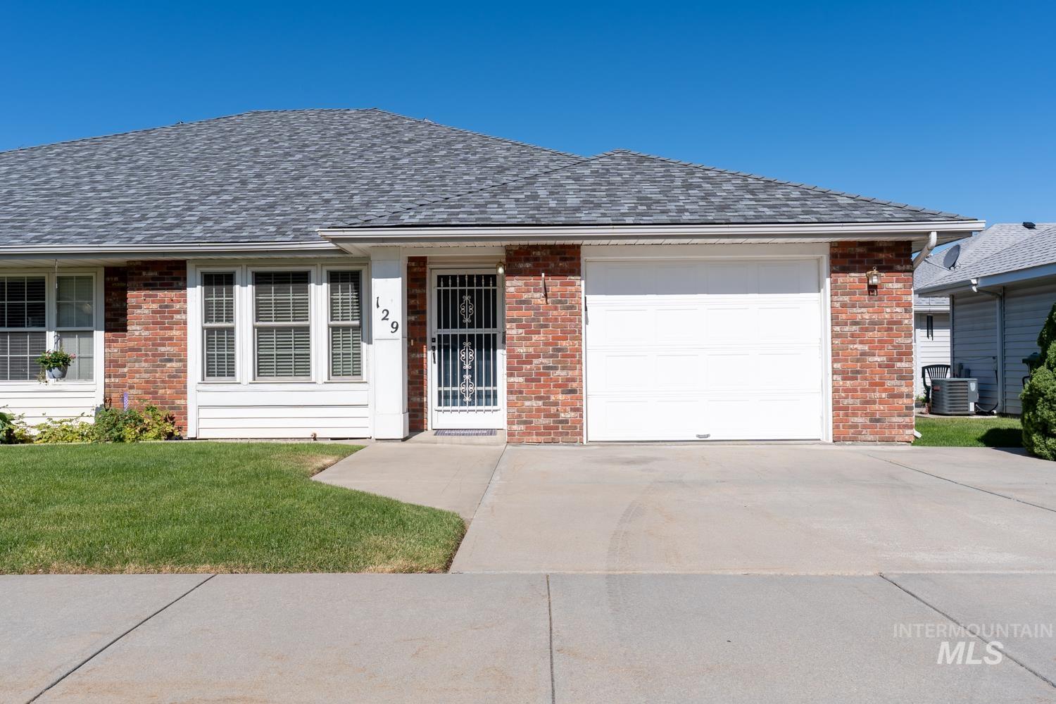 129 Country Lane Loop — photo