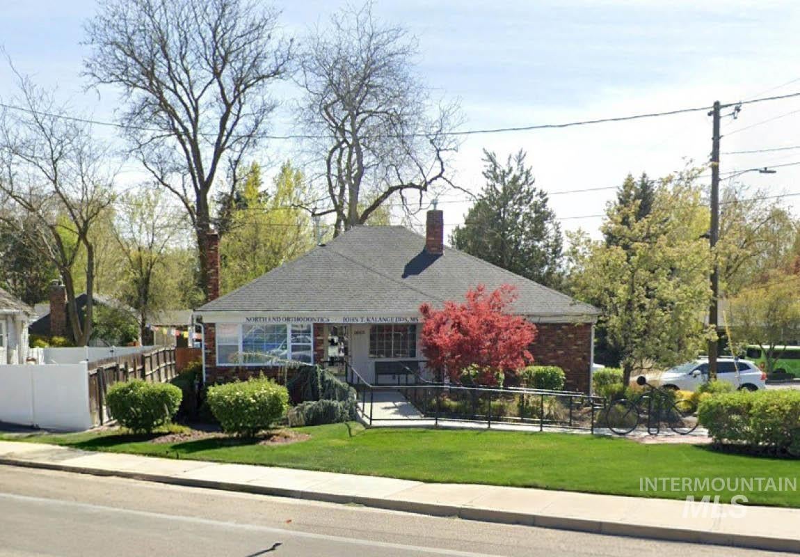 1665 W Hill Rd — photo