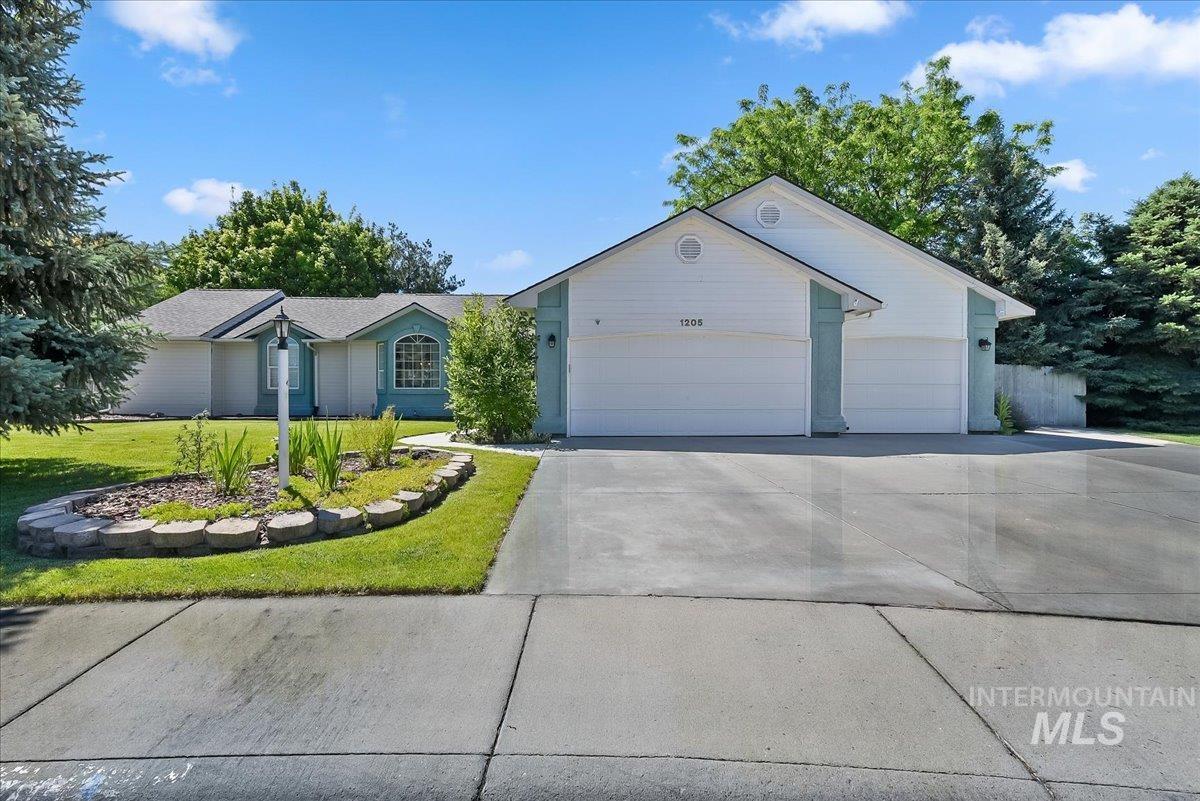 1205 Walnut Creek Ct — photo