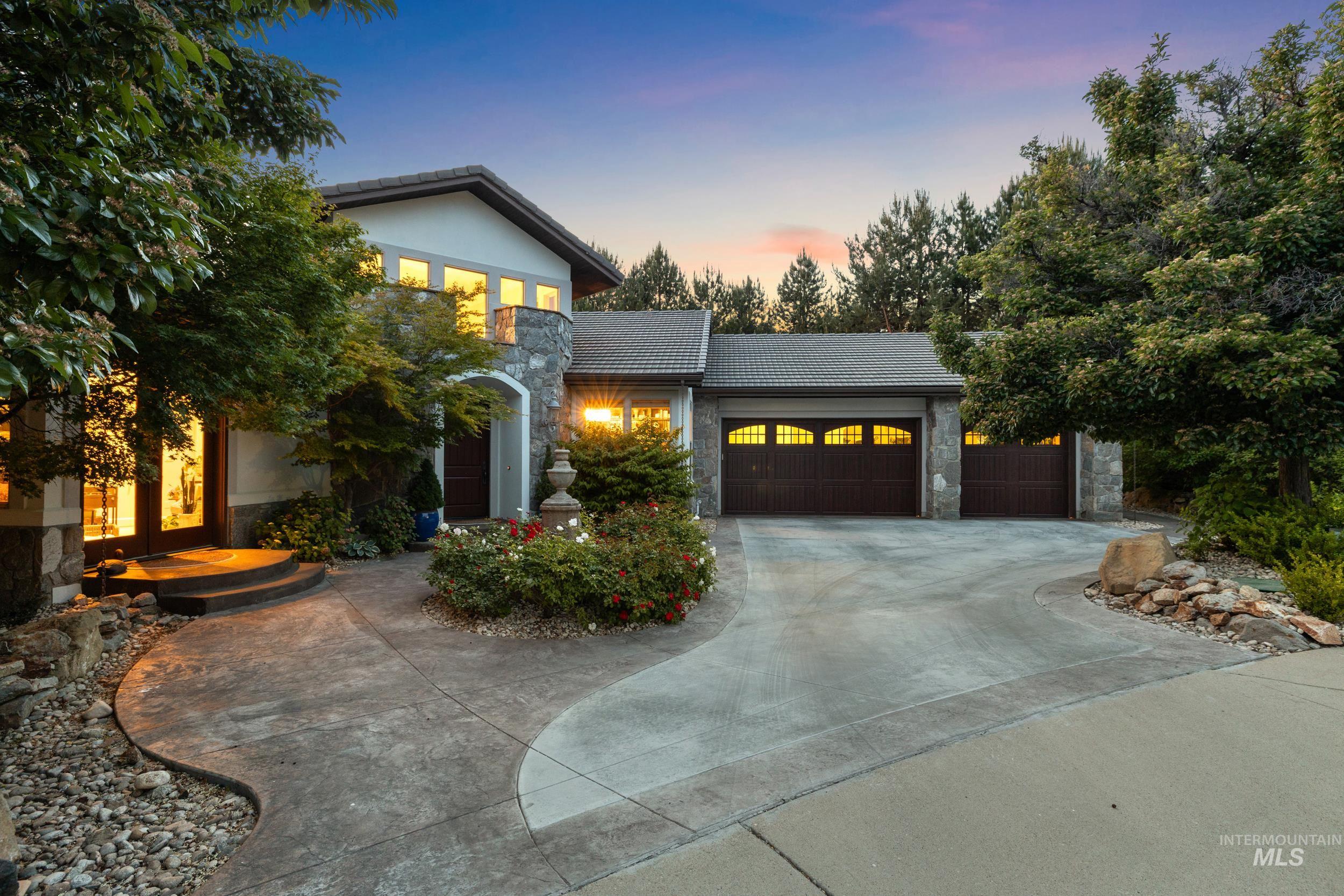 2584 E Varco Via Ct — photo