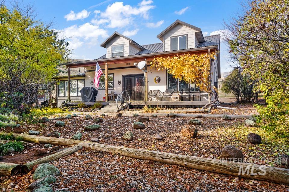 7025 Bluebird Lane — photo