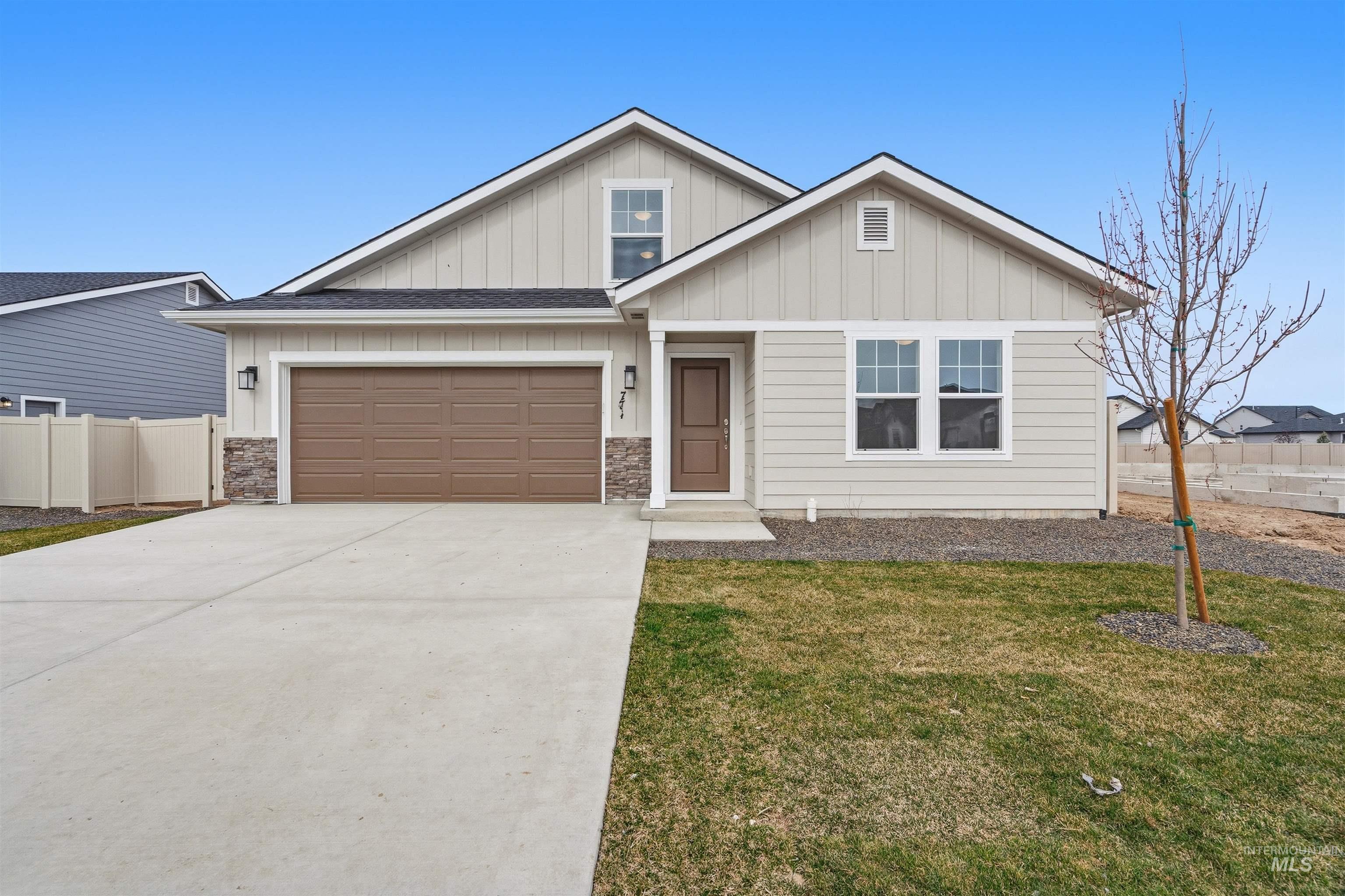 3369 W Caddisfly St. — photo