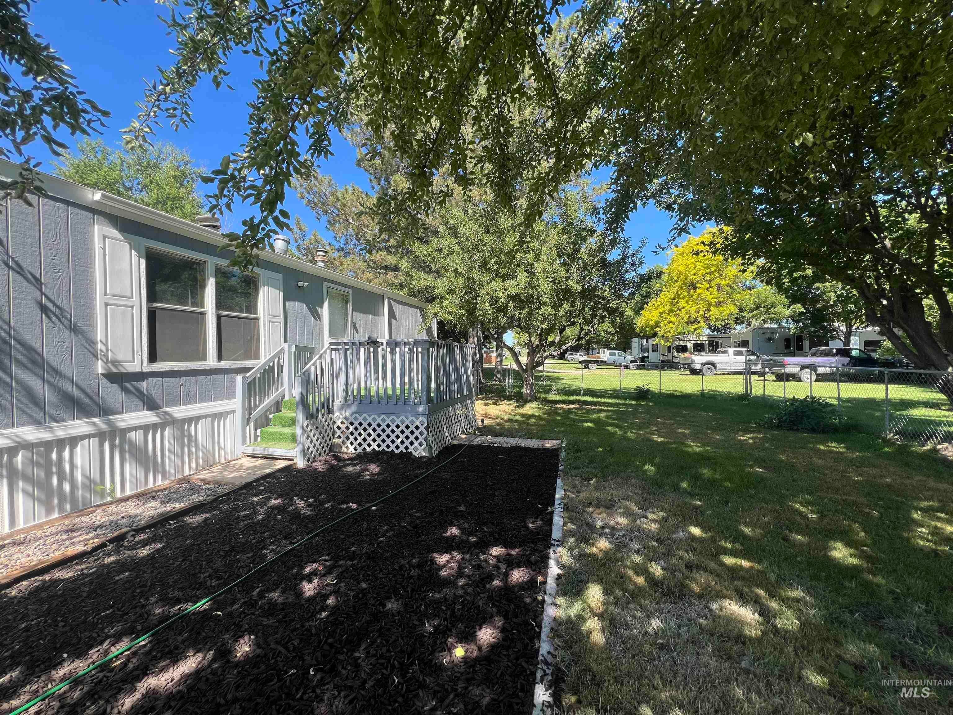 4030 River Resort Dr — photo