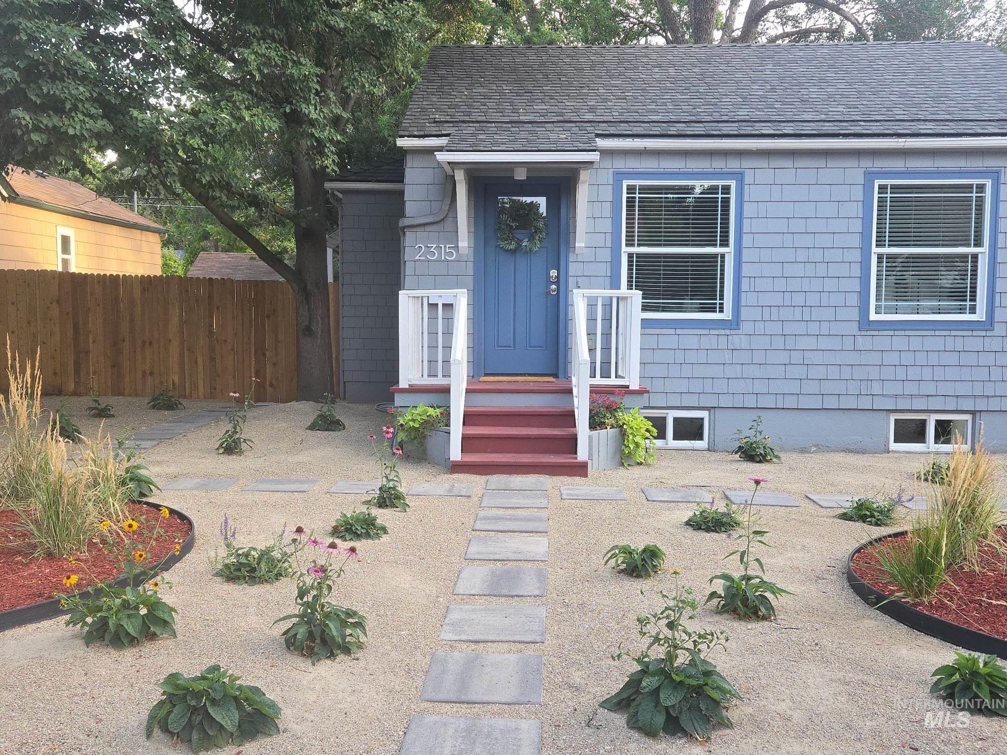 2315 W Jefferson Street — photo