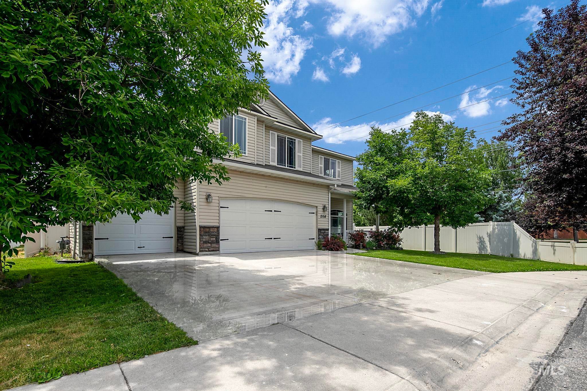 2158 W Swallowtail Pl — photo