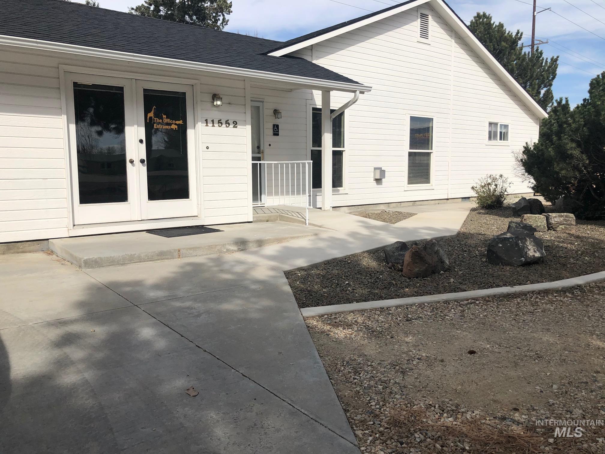 11552 W State Street — photo