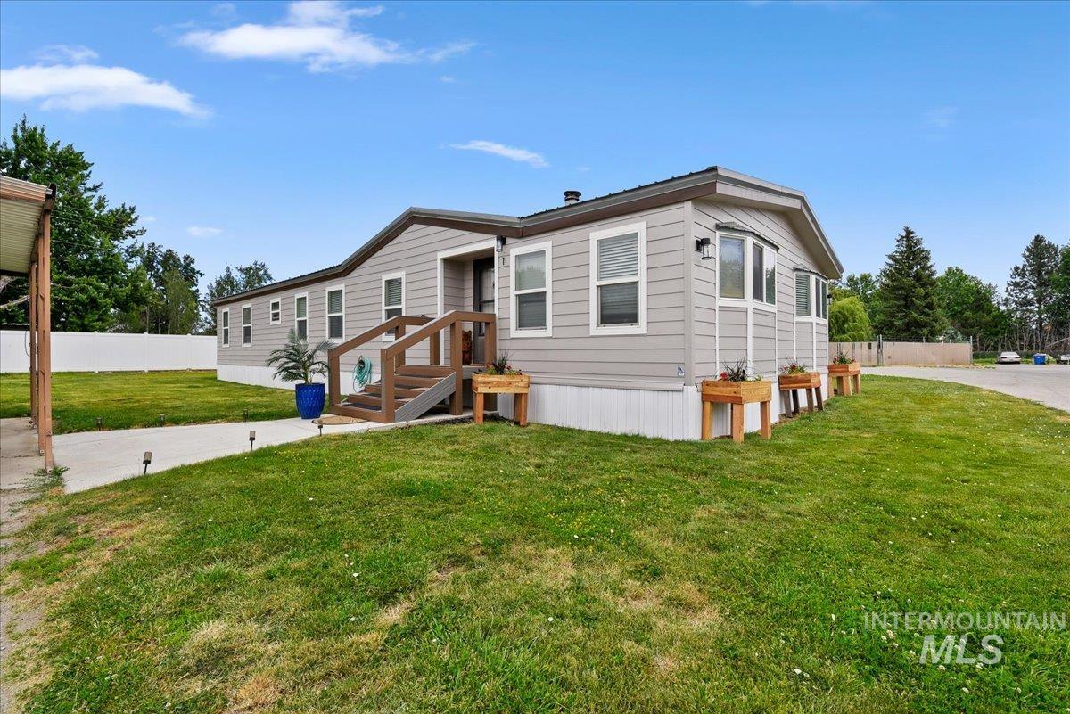 1200 Artesian Rd. — photo