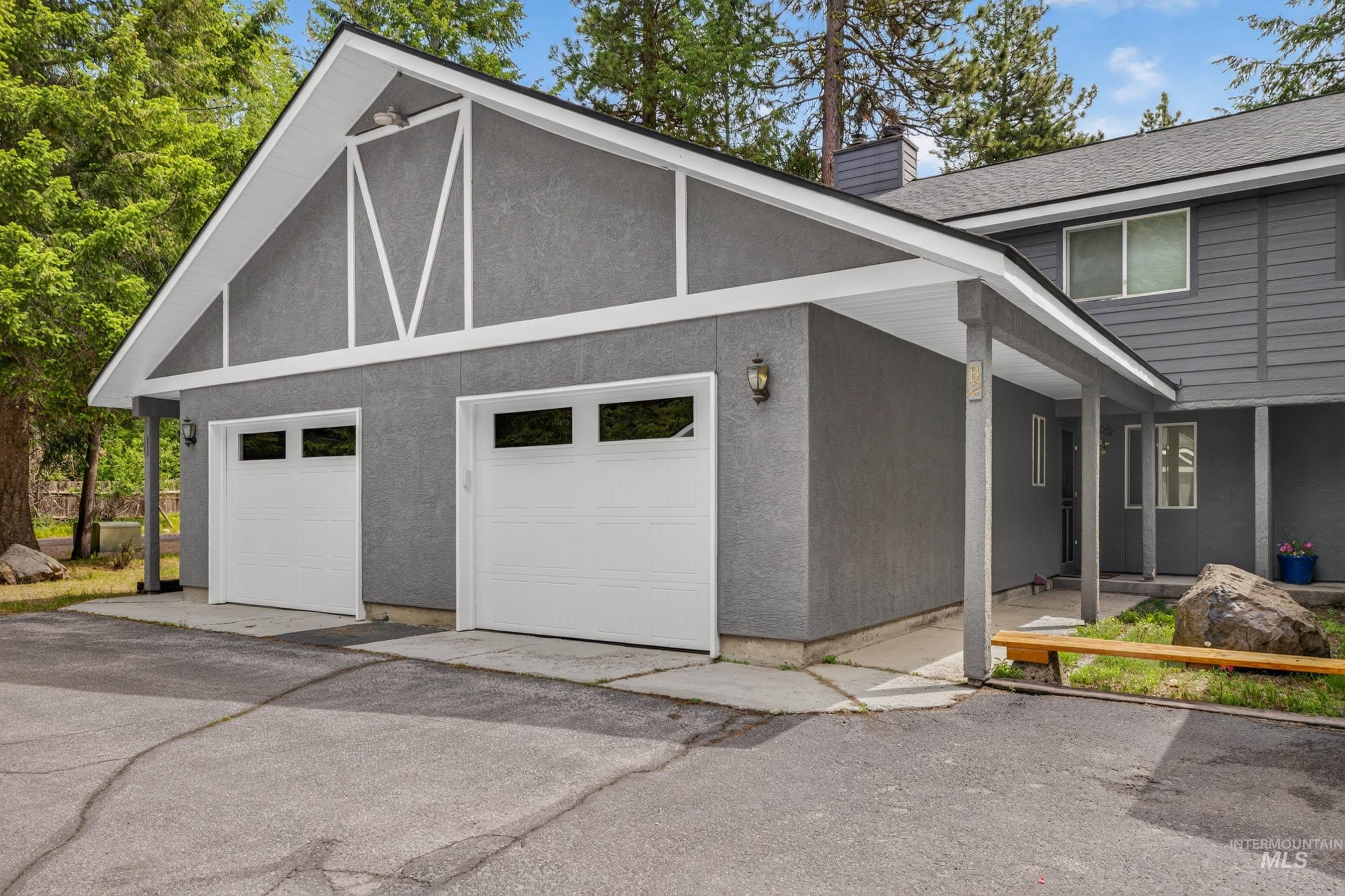 812 Carico Court — photo
