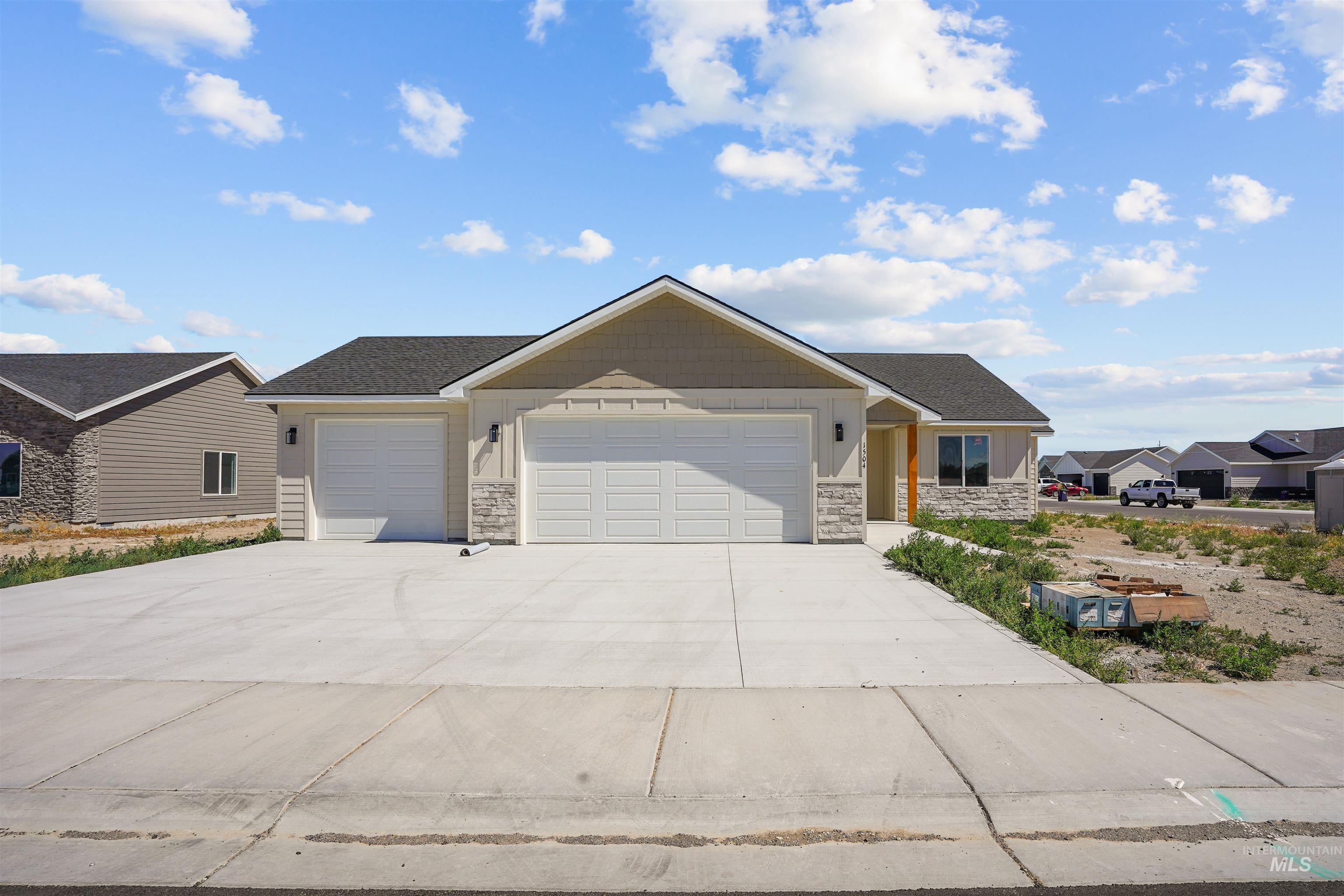 1504 Belle Drive — photo